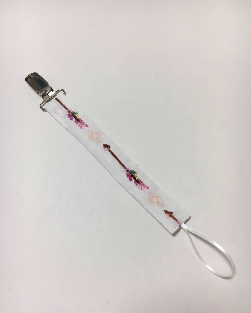 stammes-Pfeil Schnuller Clip stammes-Pfeil Schnuller Clip von Etsy - TheMoonManShop