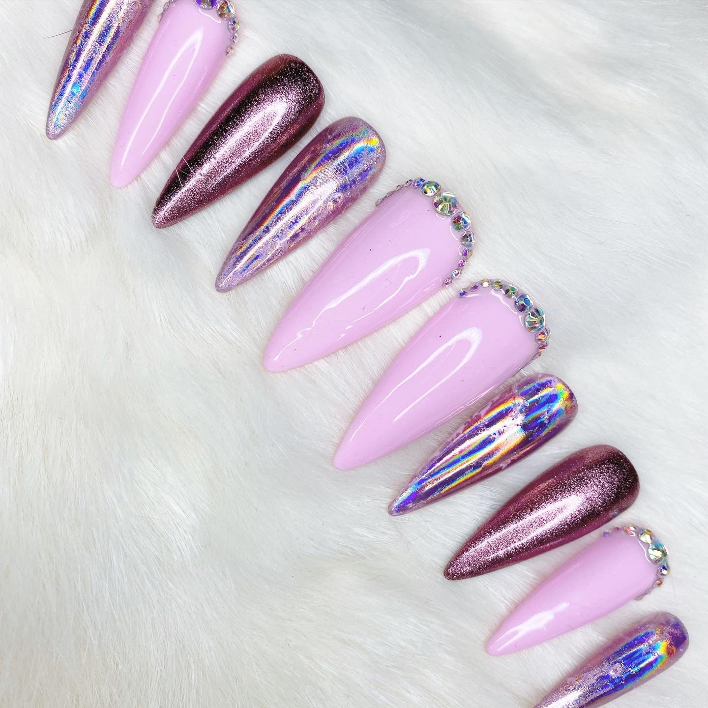 Press-On Nagel Set, Gelpolitur, Pink, Strass Detail, Pink Folie & Pink Metallic Akzente, Glänzend Press-On Nagel Set, Gelpolitur, Pink, Strass Detail, Pink Folie & Pink Metallic Akzente, Glänzend von Etsy - TheNailArtStudio