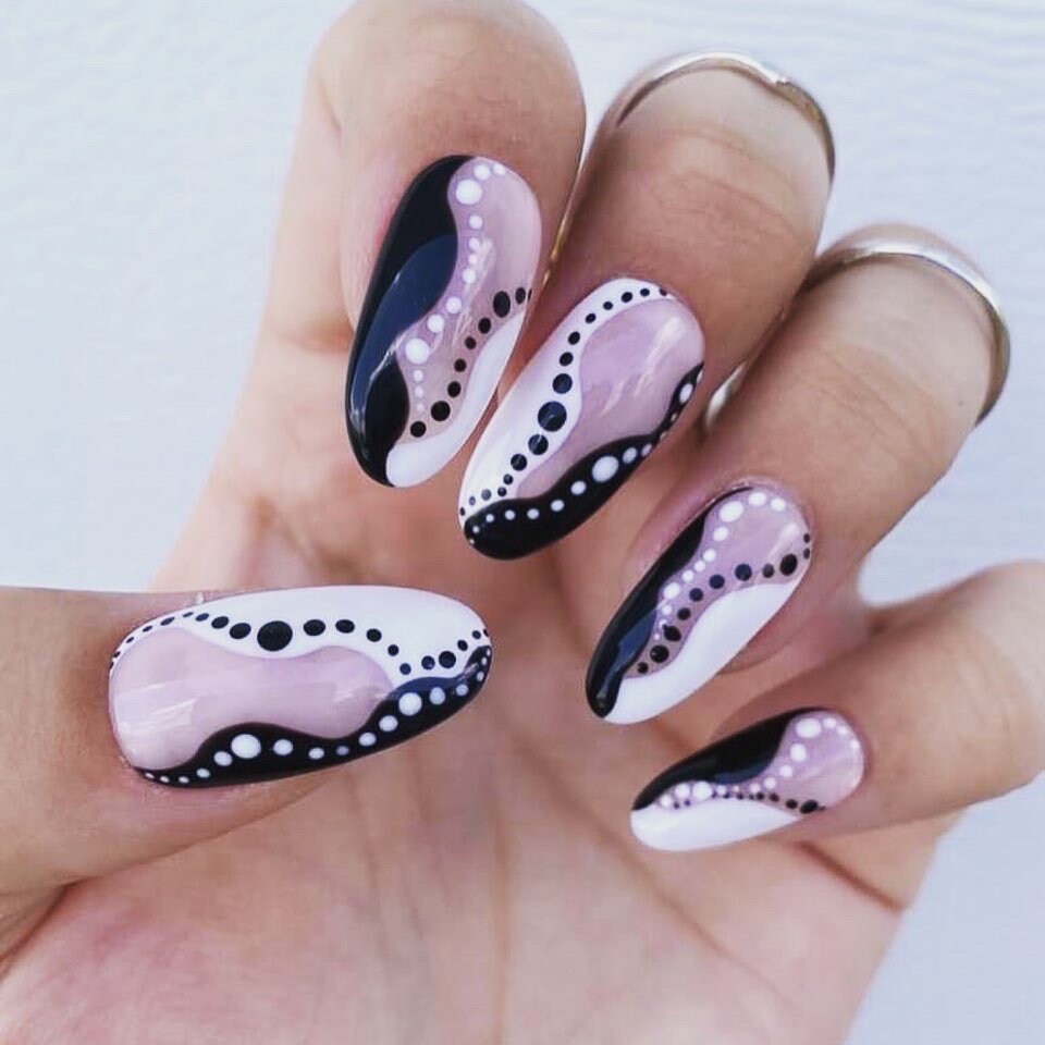 Press-On Nagel Set, Gelpolitur, Schwarz Weiß, Wirbel Und Punkte, Ästhetik, Glänzend Press-On Nagel Set, Gelpolitur, Schwarz Weiß, Wirbel Und Punkte, Ästhetik, Glänzend von Etsy - TheNailArtStudio