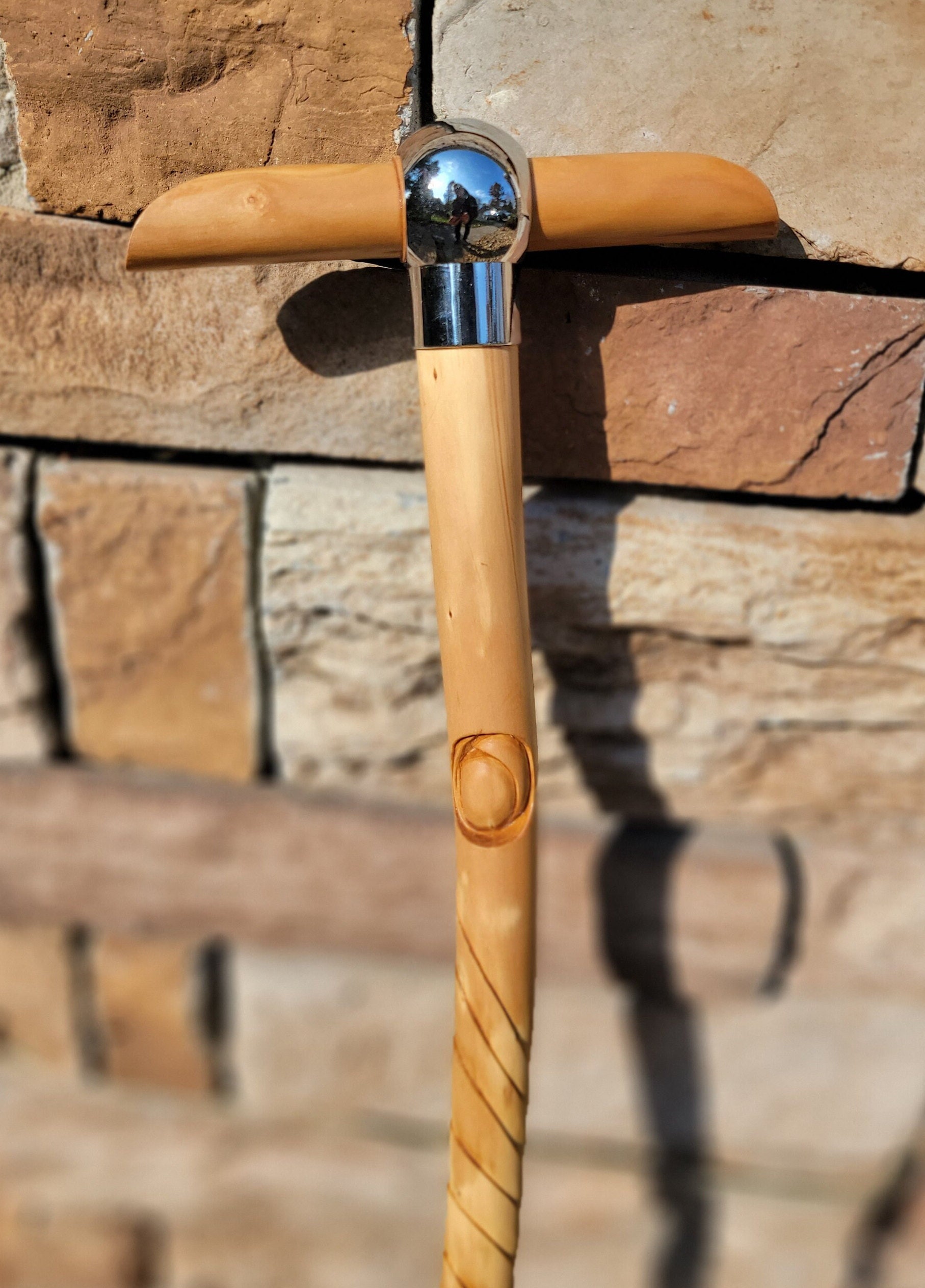 Roter Ahorn Handgeschnitzter Cane Roter Ahorn Handgeschnitzter Cane von Etsy - TheNorthWoodsStore