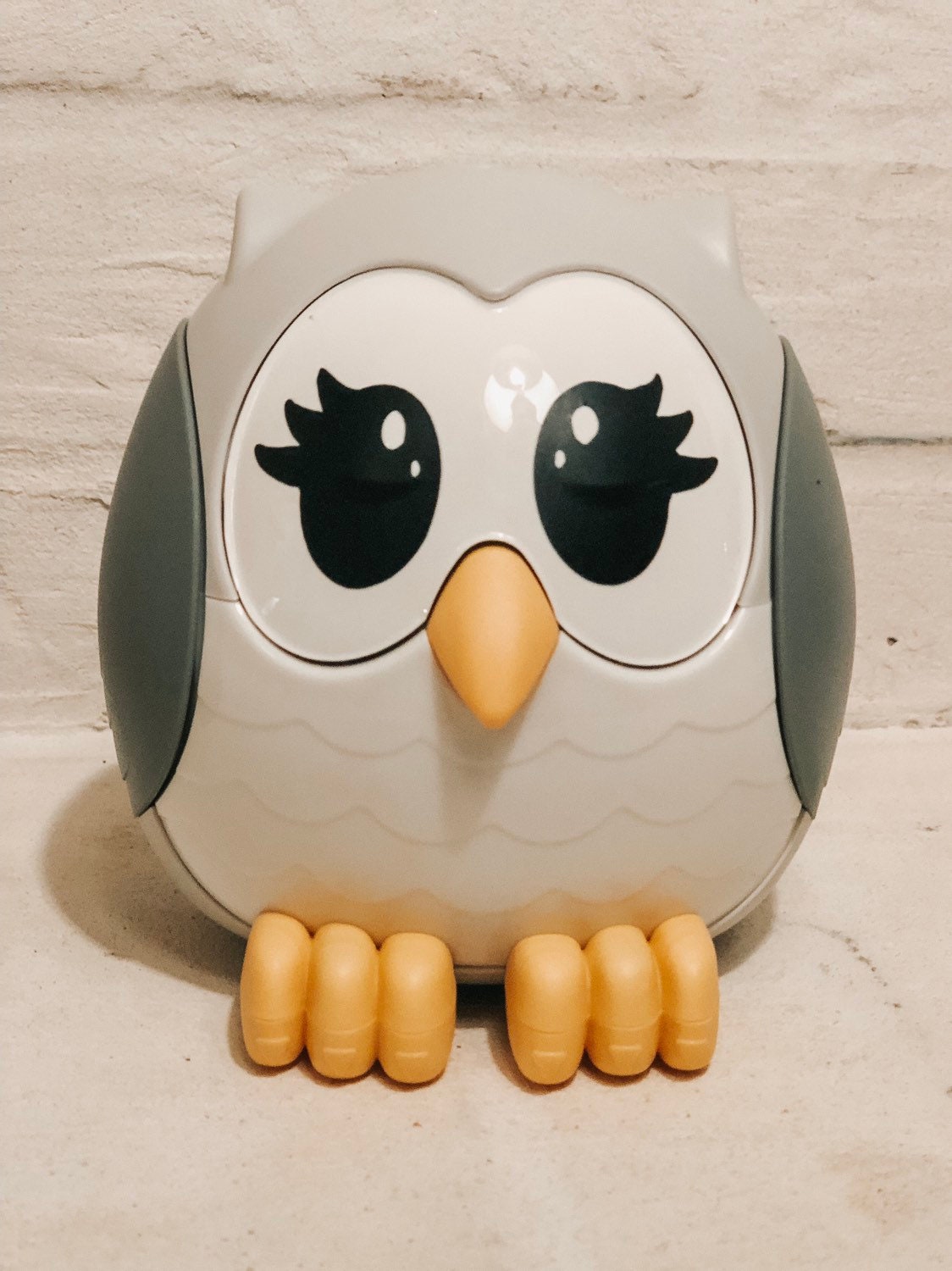 Feder Die Eulenaugen Mit Wimpern Vinyl Aufkleber von Etsy - TheOilyGathering