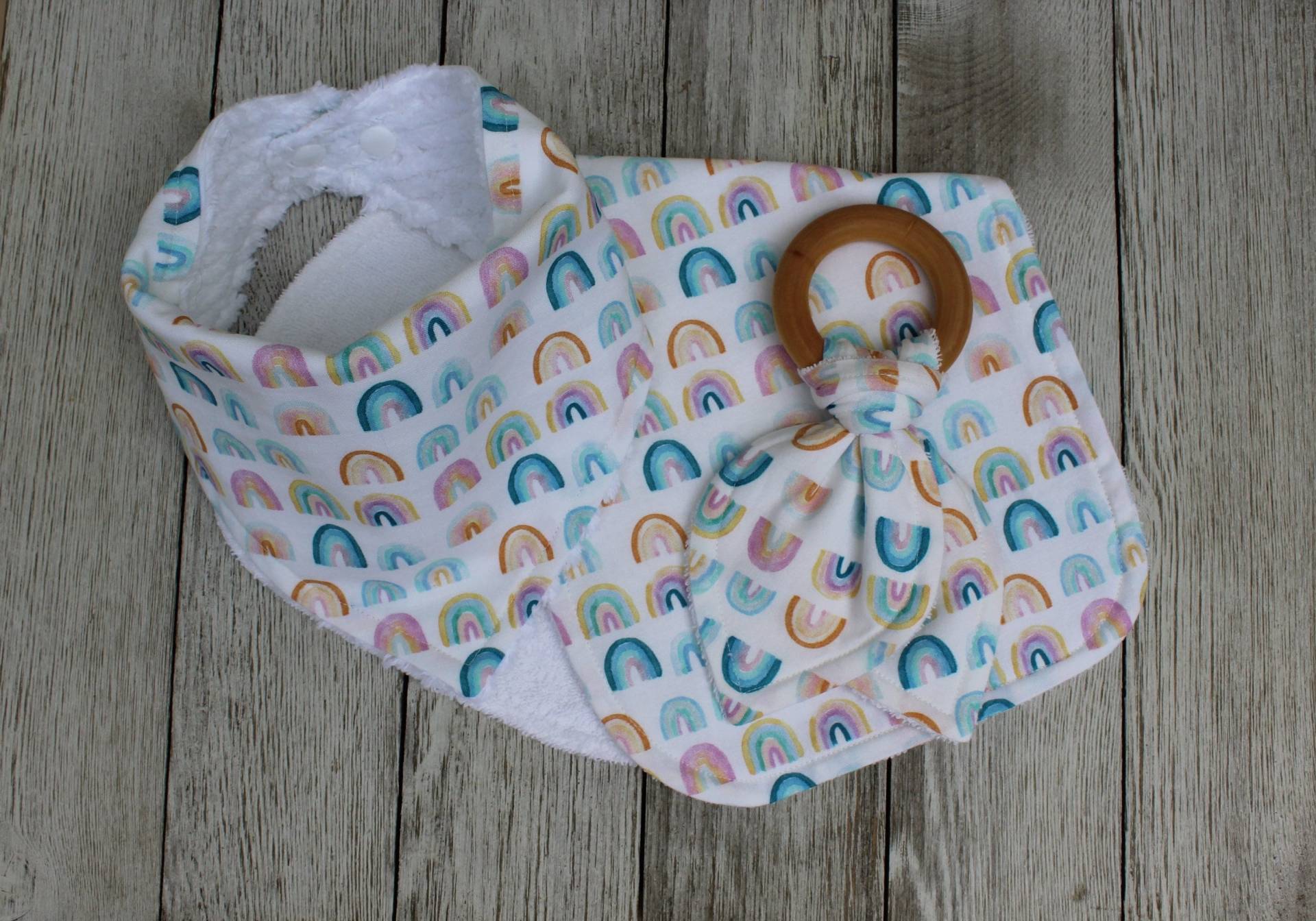 Regenbogen Baby Shower Geschenk | Geschenkset Mädchen Neugeborenen von Etsy - TheRedFoxFinds