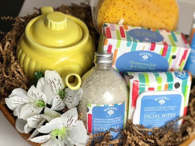 Geißblatt & Grüner Tee Wellness/Entspannung Spa Korb von Etsy - TheSBCreativeCo