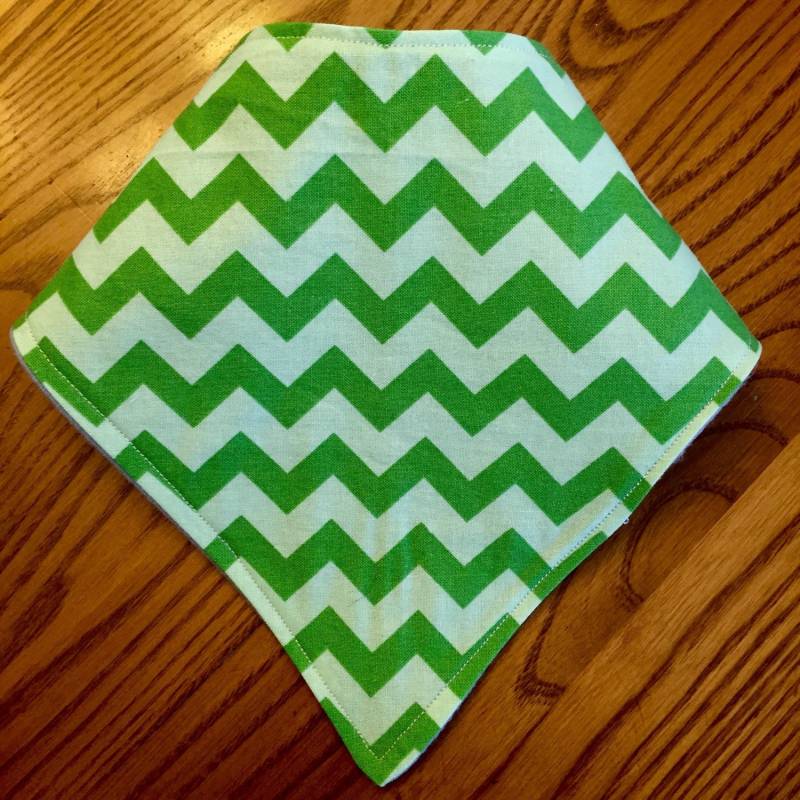 Baby-Halstuch - Grün-Chevron Baby-Halstuch - Grün-Chevron von Etsy - TheSewingGinger