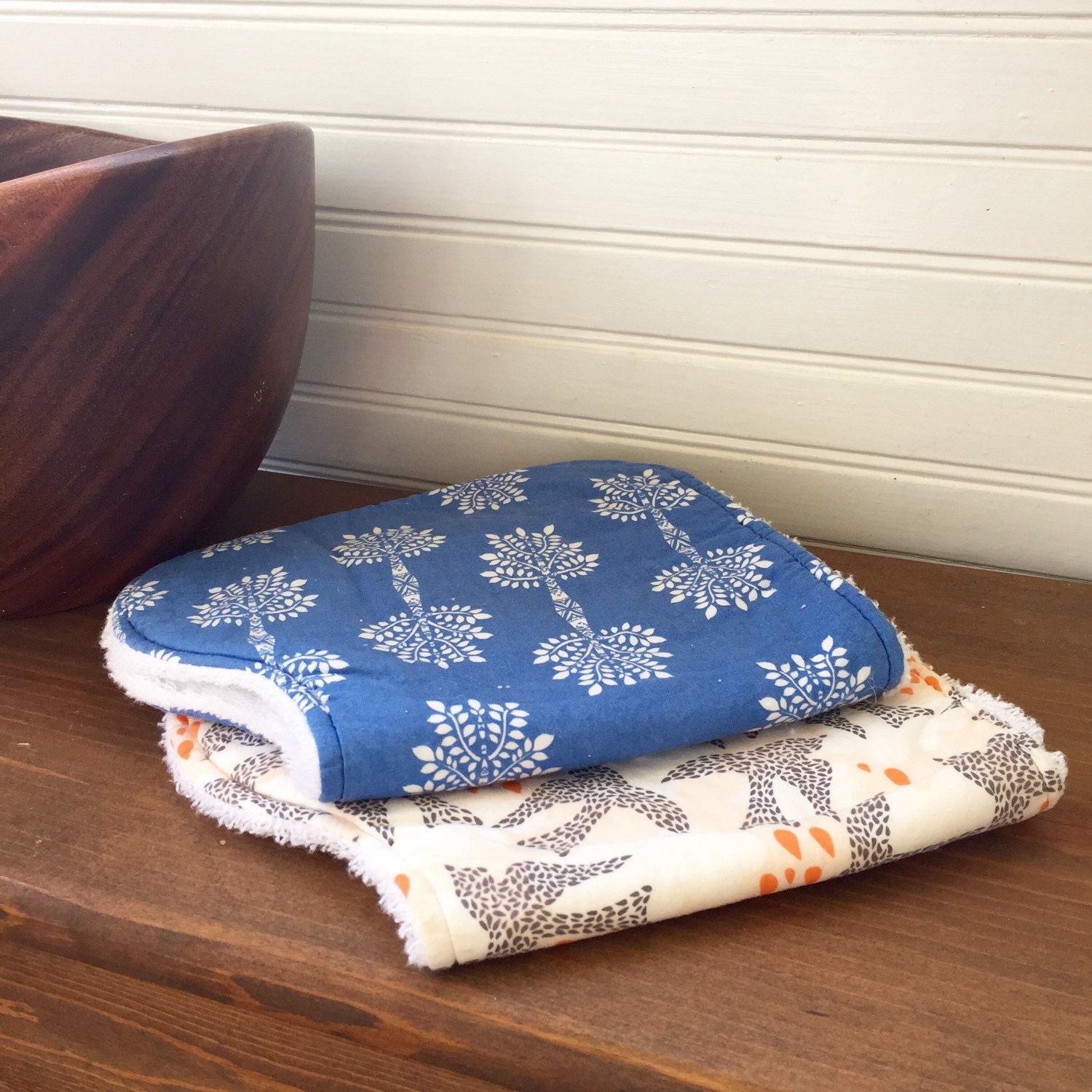 Konturierte Spucktuch - Vögel & Palmen, 2Er-Set von Etsy - TheSewingGinger