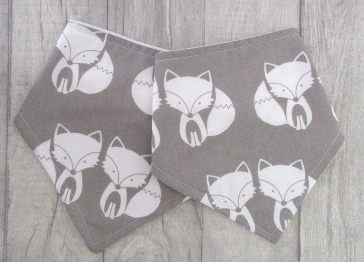 Baby Lätzchen, Fuchs Dribbeln Bandana Baby-Dusche-Geschenk, Neugeborene Absorbierende Kleinkind Baby-Geschenk, Neue Mama Geschenk von Etsy - TheSewnbySarahShop