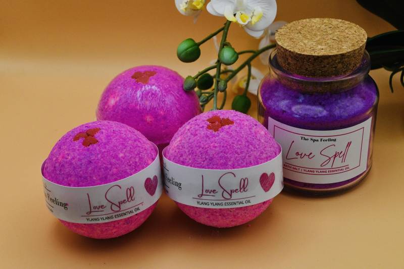 Badekugel & Badesalz Set, Geschenk Frau, Mutter, Wellnessgeschenk, Freundin, Geburtstag, Mama Geschenk von Etsy - TheSpaFeeling
