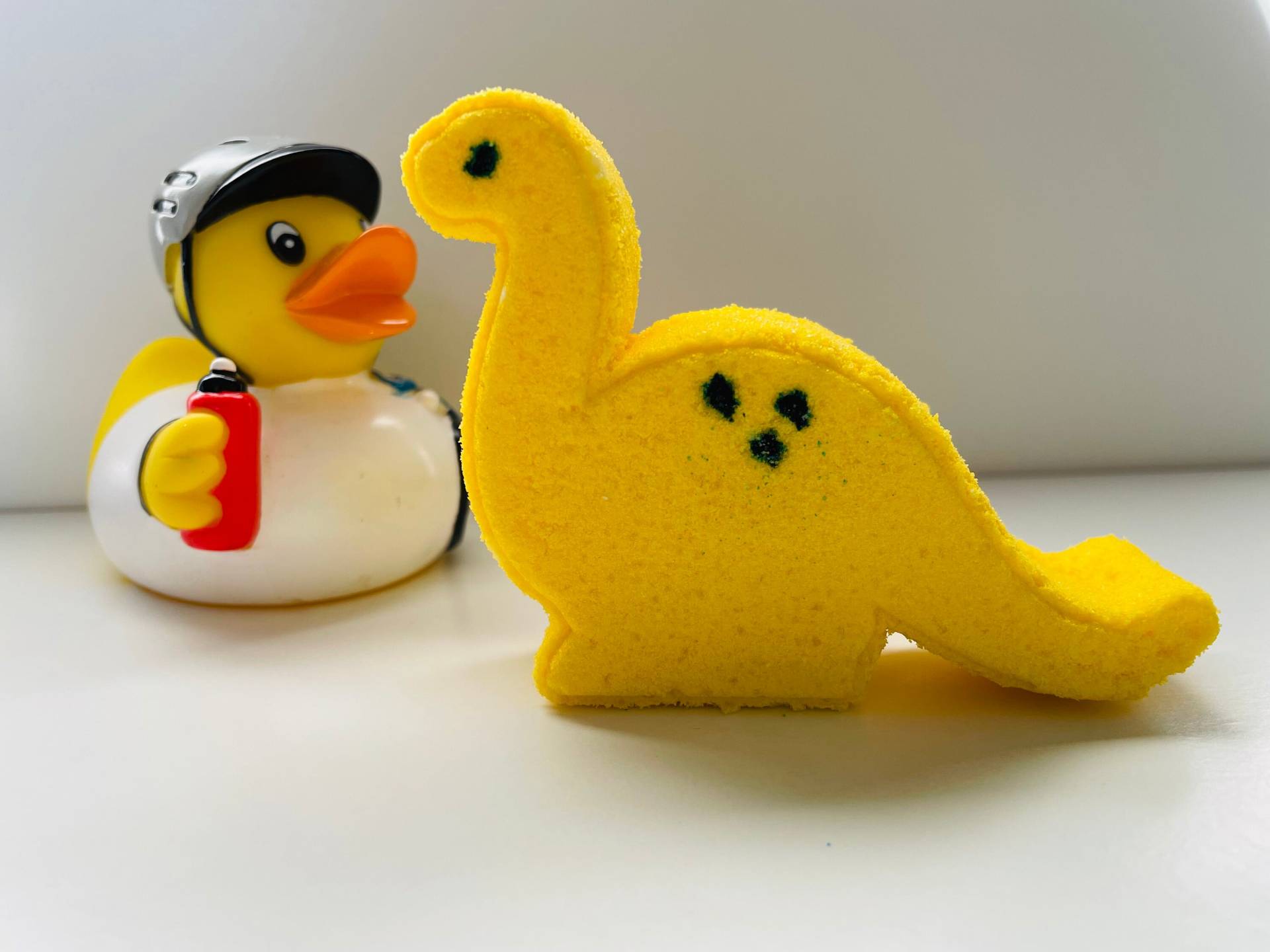 Dinosaurier Badebombe in Verschieden Farben, Kind, Badekugel Badespaß Kinder, Dinosaurier, Geschenk Junge, Kind Dinosaurier Badebombe in Verschieden Farben, Kind, Badekugel Badespaß Kinder, Dinosaurier, Geschenk Junge, Kind von Etsy - TheSpaFeeling