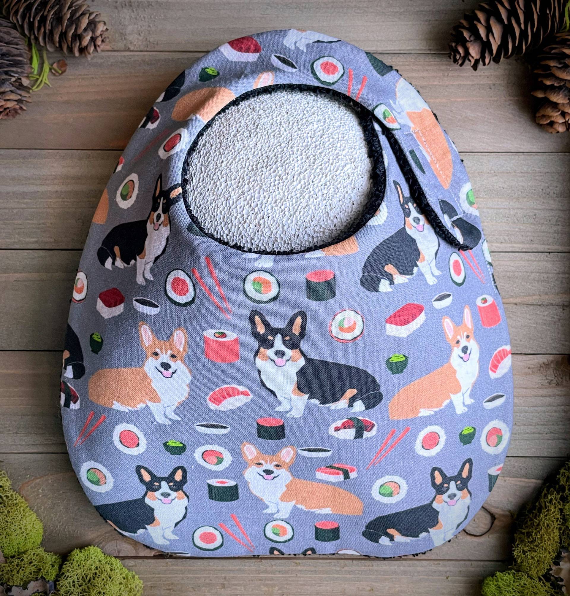 Lätzchen | Sushi Corgis Baby Zahnen Sabbern Absorbierende Shower Geburt Geschenk Verstellbarer Klettverschluss Süßer Hund Witzig Einzigartig Lätzchen | Sushi Corgis Baby Zahnen Sabbern Absorbierende Shower Geburt Geschenk Verstellbarer Klettverschluss Süßer Hund Witzig Einzigartig von Etsy - TheWobblyWaterbear
