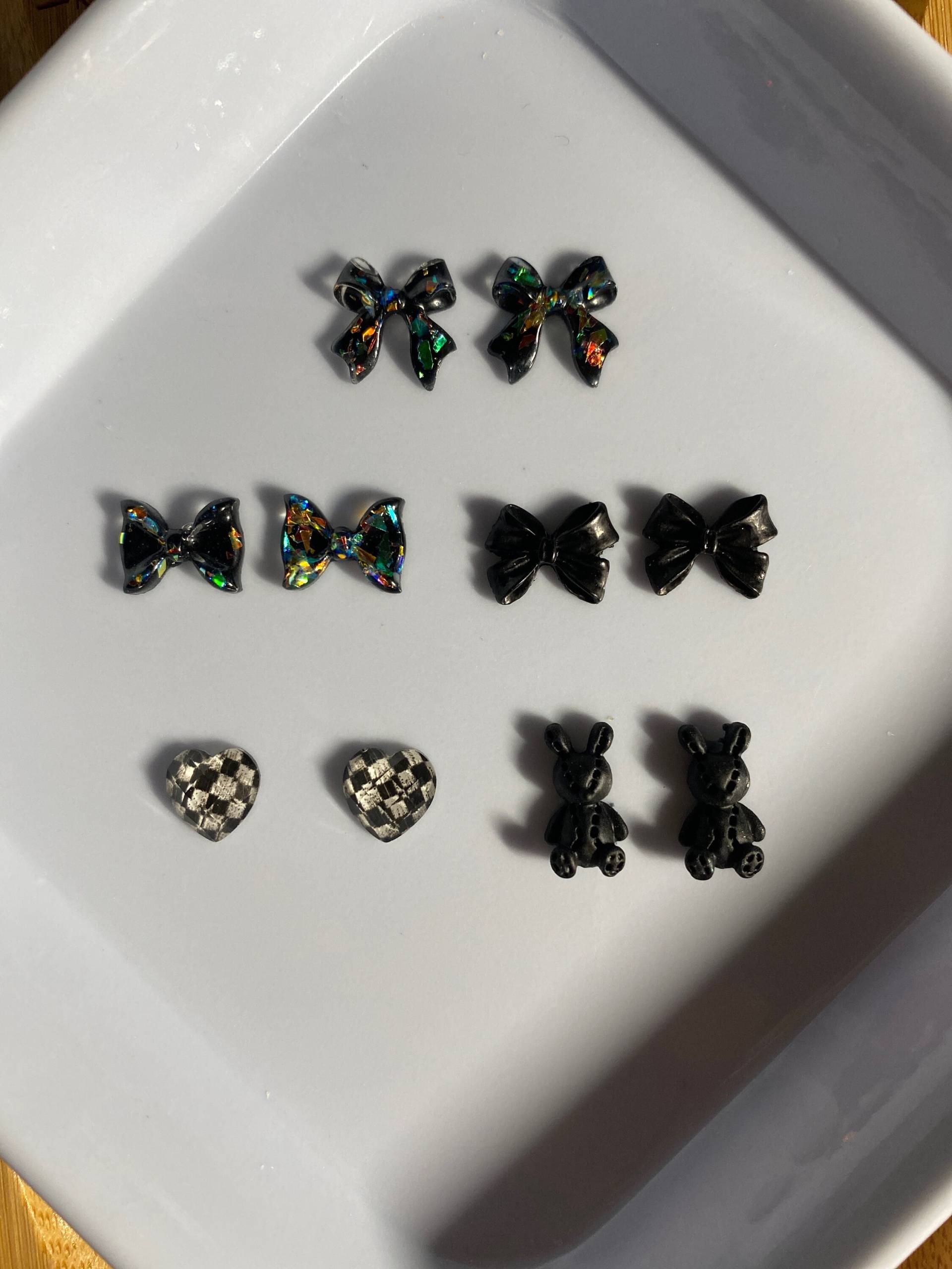 2/10 Stk 3D Nagel Dekorationen, Mix Model, Diy Basteln N3185 Charms Nail Art Schwarz Serie 2/10 Stk 3D Nagel Dekorationen, Mix Model, Diy Basteln N3185 Charms Nail Art Schwarz Serie von Etsy - Thebestbox66