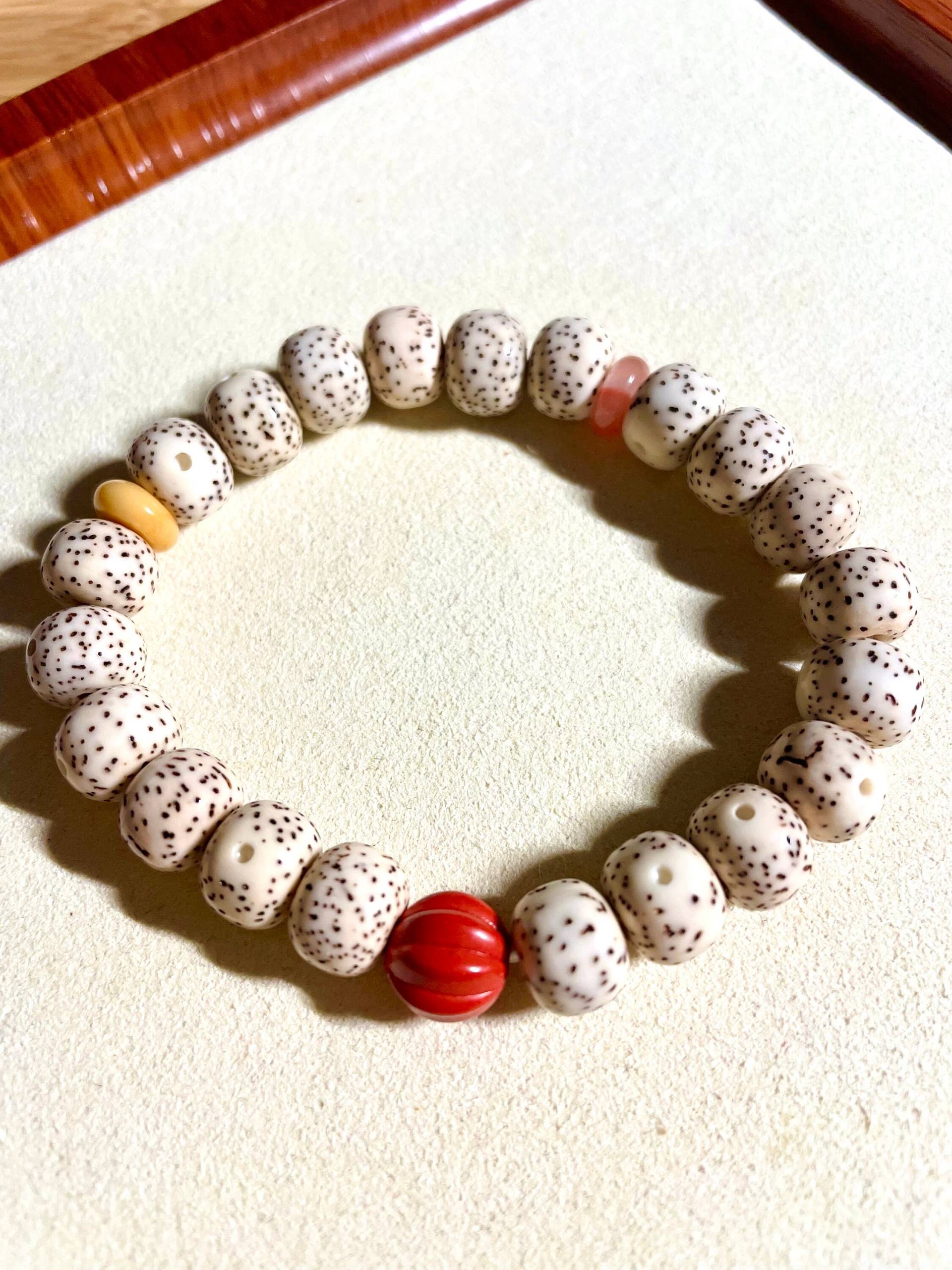 Armband Von Bodhi Perlen .natur Armband Von Bodhi Perlen .natur von Etsy - Thebestbox66