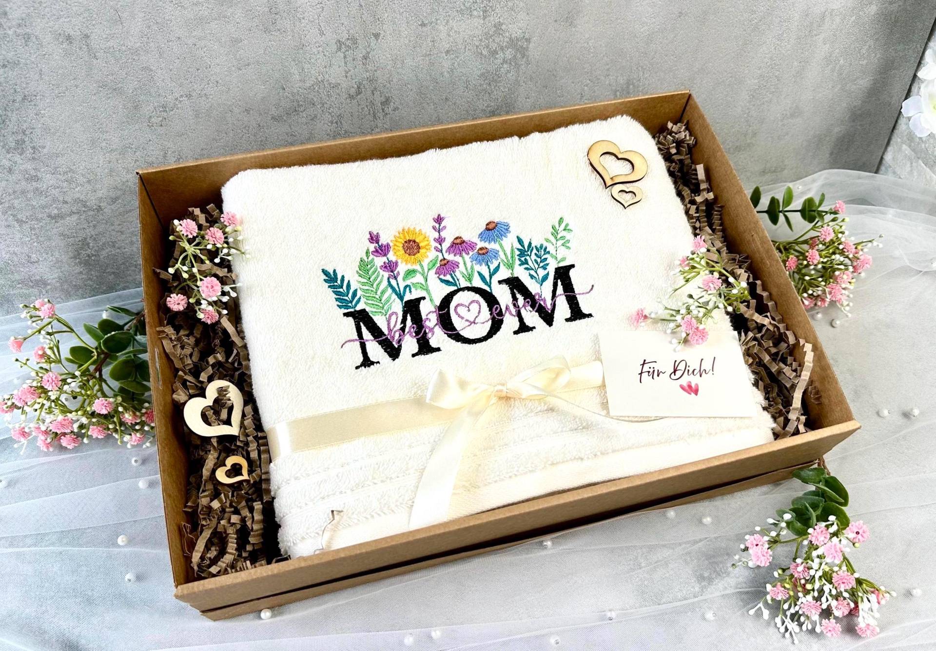 Personalisiertes Geschenk, Mama Handtuch, Muttertag Geschenk Personalisiert, Geschenkbox Mama, Geschenkidee Geburtstag von Etsy - TibasZaubernadel