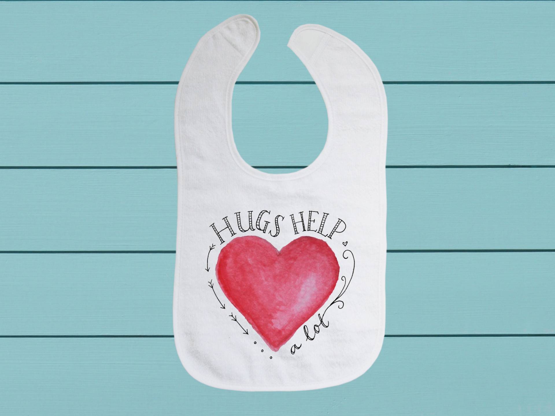 Hugs Help A Lot Lätzchen - Baumwoll Frottee Tuch Baby Lätzchen Mit Weichem Verschluss von Etsy - TinaLabadiniDesigns