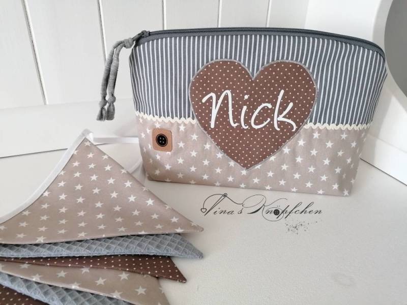 Kulturtasche /Windeltasche Inklusive Name, Beige Grau /Taufgeschenk/ Geschenk Zur Geburt/ Herz/ Personalisiertes von Etsy - DeinKuestenknopf