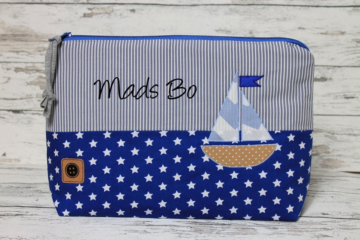 Windeltasche/Kulturtasche Inklusive Name/Taufgeschenk Personalisiert/Maritim/Geschenk Zur Geburt/Segelboot Windeltasche/Kulturtasche Inklusive Name/Taufgeschenk Personalisiert/Maritim/Geschenk Zur Geburt/Segelboot von Etsy - TinasKnoepfchen