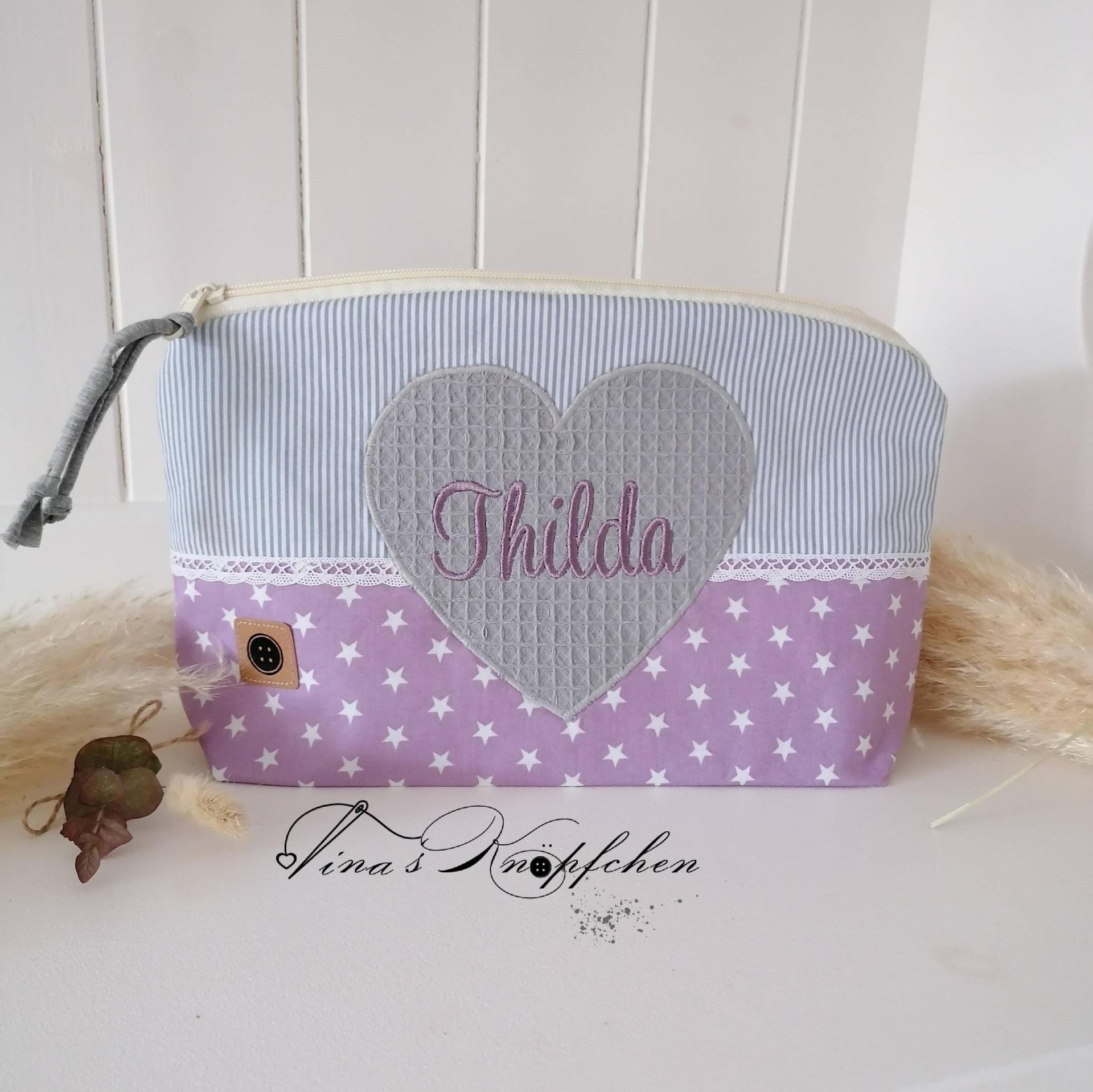 Windeltasche Mit Name/ Lila - Grau /Beige/Geschenk Zur Geburt/Baby/Taufgeschenk/ Personalisiertes Windeltasche Mit Name/ Lila - Grau /Beige/Geschenk Zur Geburt/Baby/Taufgeschenk/ Personalisiertes von Etsy - TinasKnoepfchen