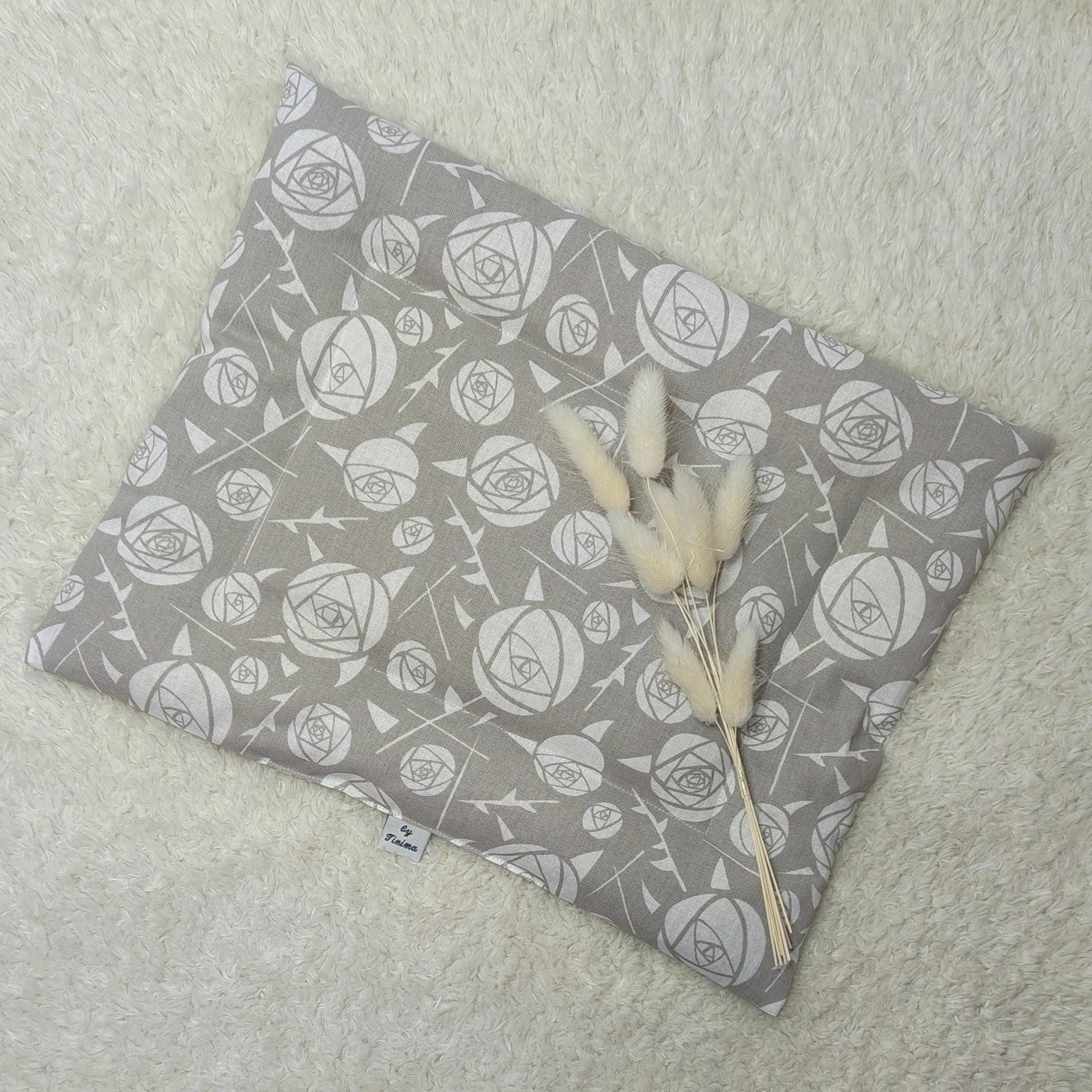 Dinkelkissen Körnerkissen Mit Bio Dinkel Kuschelkissen Natürliche Wärme Körperkissen Handgemachtes Kuscheliges Kissen Geschenk Freundin von Etsy - TinimakreativDE