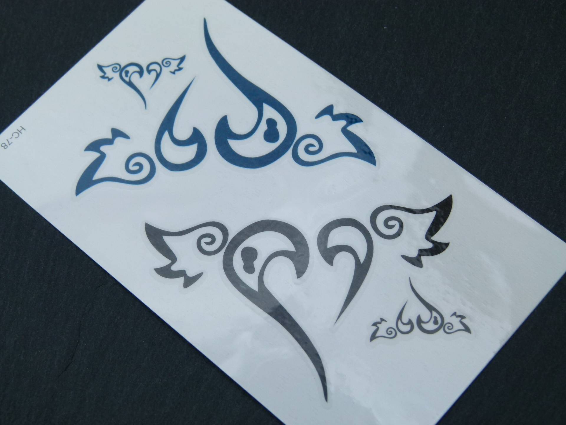 Nr. 054 - Temporäres Tattoo -Boho Herz Geflügelt Körperschmuck Körperbild Blau Schwarz Fake Nr. 054 - Temporäres Tattoo -Boho Herz Geflügelt Körperschmuck Körperbild Blau Schwarz Fake von Etsy - TinkyStarShop