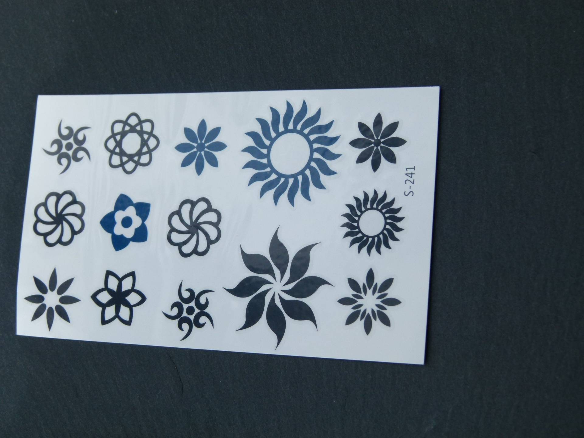 Nr. 055 - Temporäres Tattoo Boho Sonne Ornament Blau Schwarz Körperschmuck Körperbild Fake Armtattoo Körpertattoo Nr. 055 - Temporäres Tattoo Boho Sonne Ornament Blau Schwarz Körperschmuck Körperbild Fake Armtattoo Körpertattoo von Etsy - TinkyStarShop