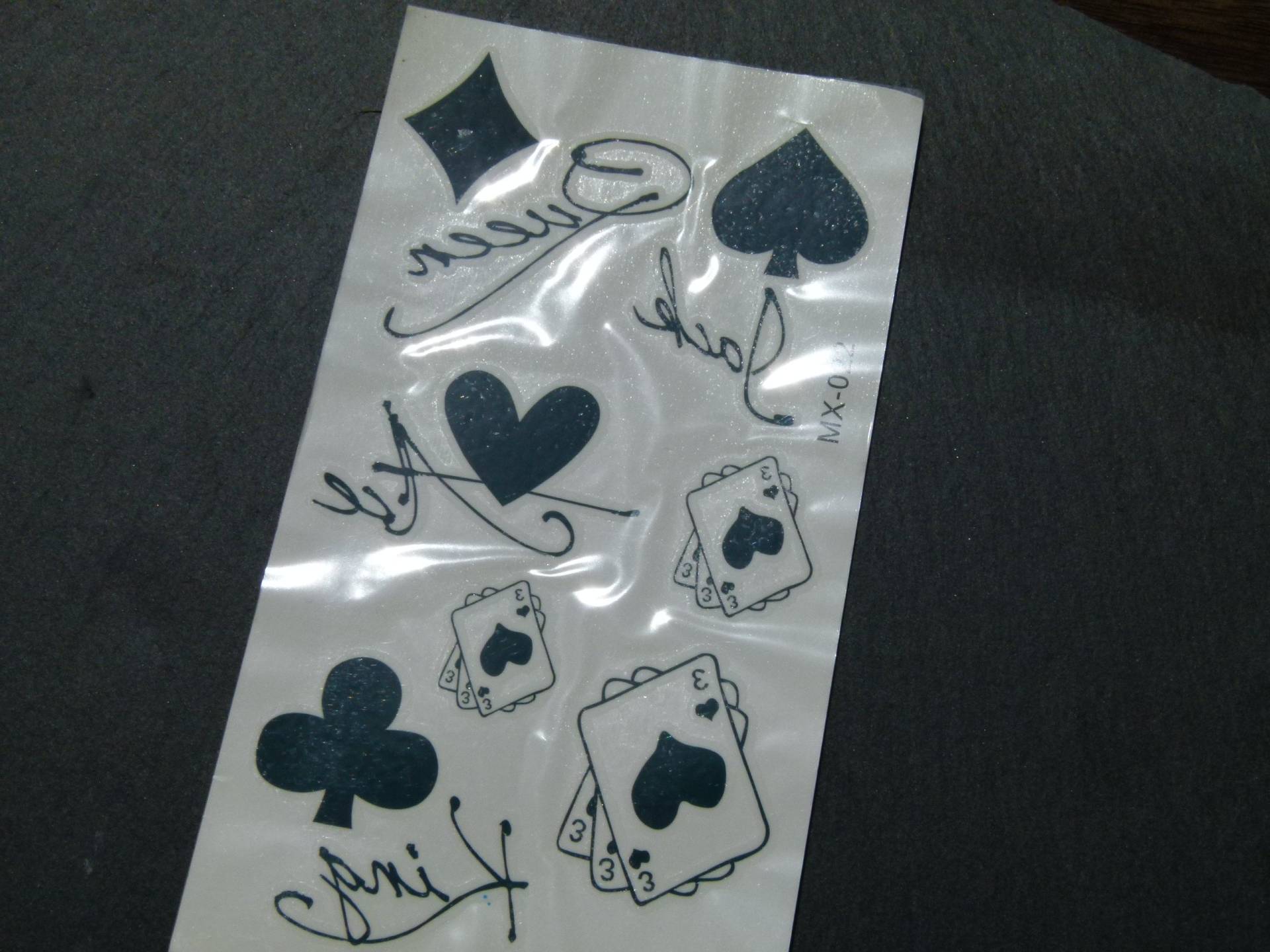 Nr. 081 Temporäres Tattoo - Boho Schwarz Herz Karte Pik Körperschmuck Körperbild Silberfarben Fake Nr. 081 Temporäres Tattoo - Boho Schwarz Herz Karte Pik Körperschmuck Körperbild Silberfarben Fake von Etsy - TinkyStarShop