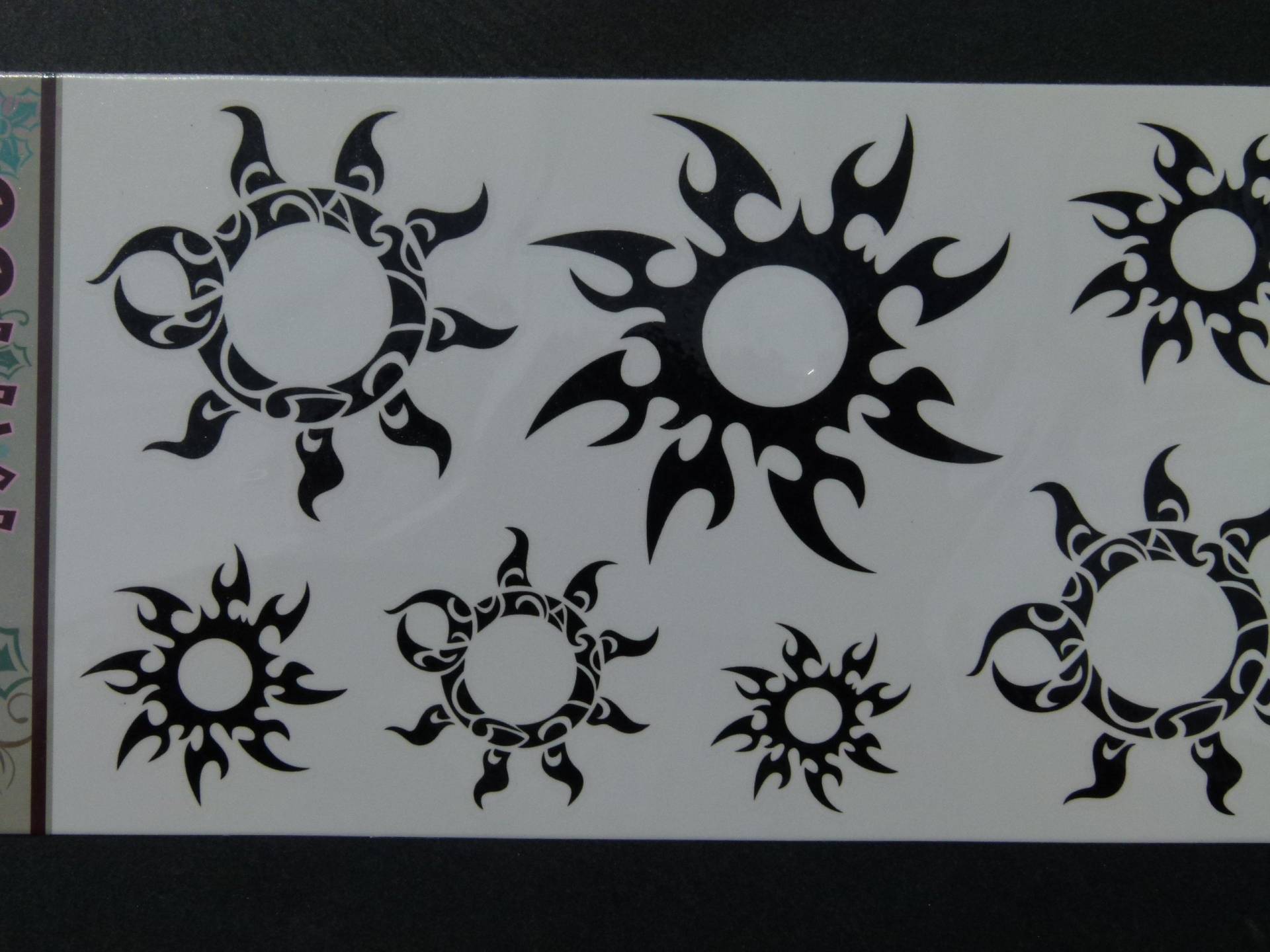 Nr. 107 - Temporäres Tattoo Boho Schwarz Sonne Emblem Bodytattoo Körpertattoo Fake Faketattoo Körperbild Nr. 107 - Temporäres Tattoo Boho Schwarz Sonne Emblem Bodytattoo Körpertattoo Fake Faketattoo Körperbild von Etsy - TinkyStarShop