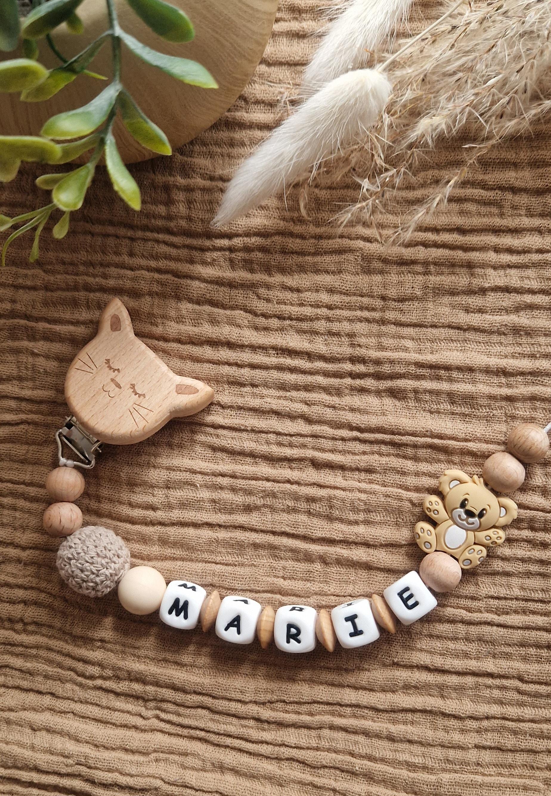 Schnullerkette Für Babys Mit Namen Mädchen Und Junge, Personalisiert, 100%handgemacht, Boho, Natur, Rosa, Grün, Weiße Silikon Buchstaben von Etsy - TitiloobyKiki