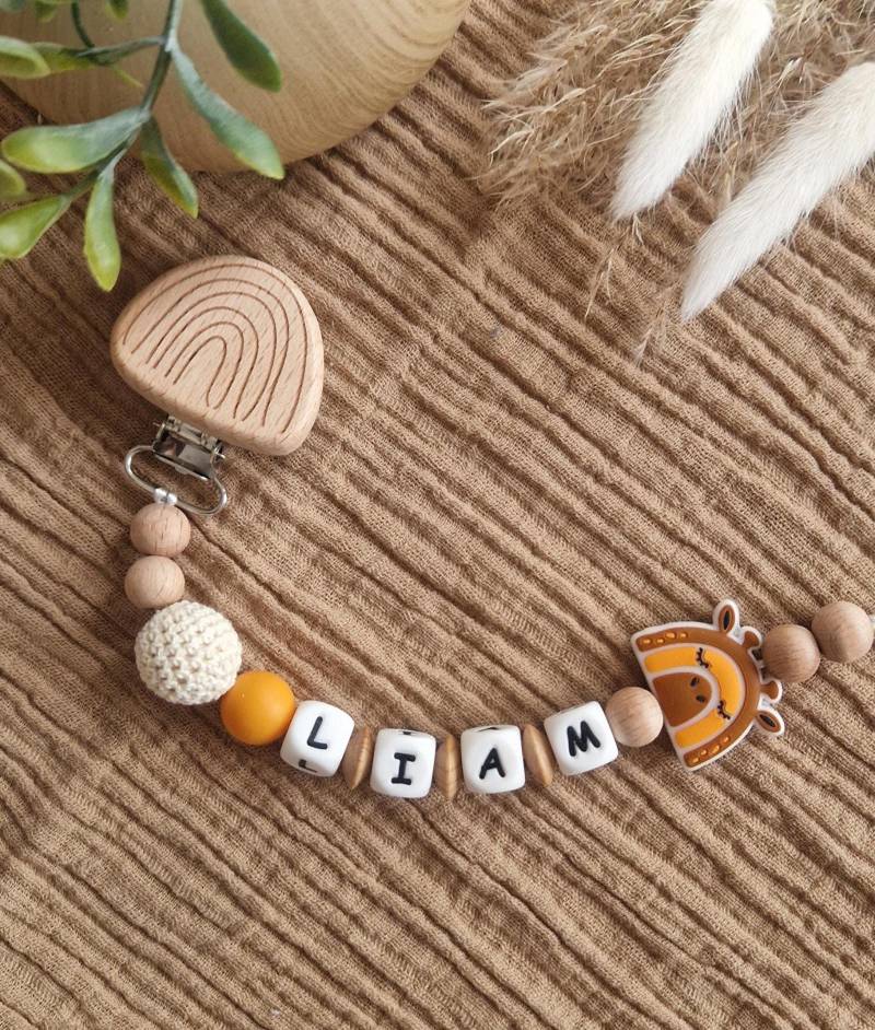 Schnullerkette Giraffe Mit Name | 100% Handgefertigt Personalisiertes Geschenk Für Babys Babyartikel |Weiße Silikonbuchstaben von Etsy - TitiloobyKiki