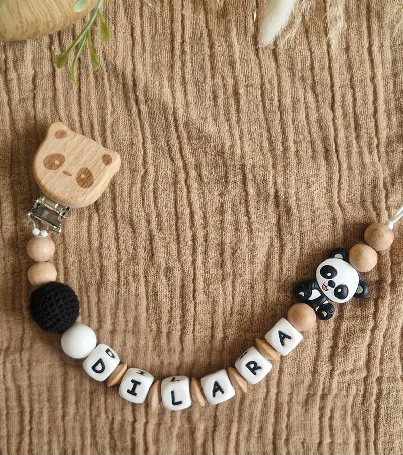 Schnullerkette Panda Mit Name|Personalisierte Pandadesign | Geschenke Für Babys| Weiße Silikonbuchstaben von Etsy - TitiloobyKiki