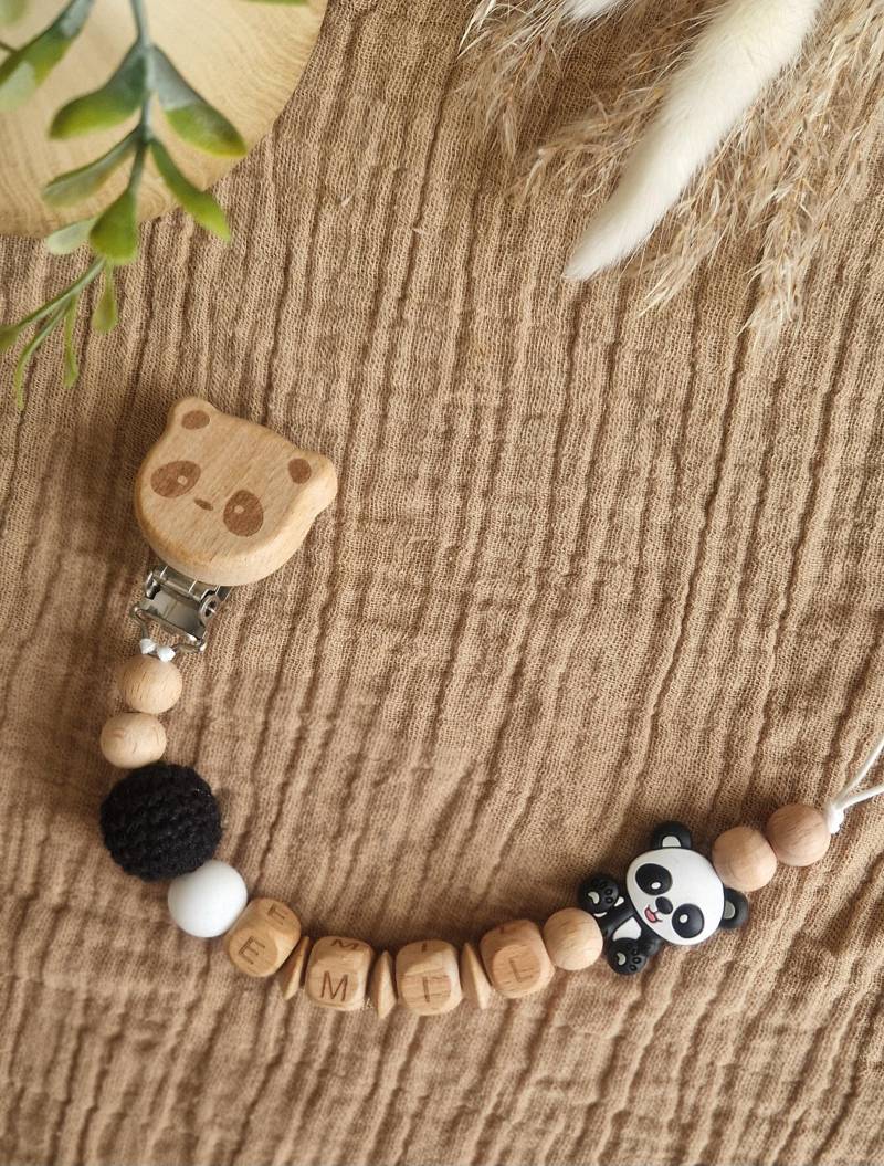 Schnullerkette Personalisiert, Panda Special Edition, 100% Handgemacht, Für Baby Und Kleinkinder, Weiße Silikon Oder Holzbuchstaben von Etsy - TitiloobyKiki