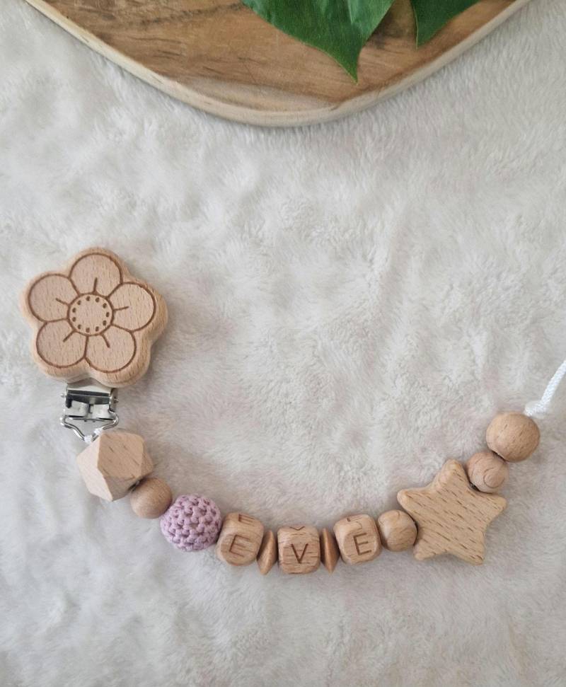 Schnullerkette Lavendel Stern Mit Name |Individuell Gestaltbar | Handgemachtes Babygeschenk |Personalisierte Holzbuchstaben von Etsy - TitiloobyKiki
