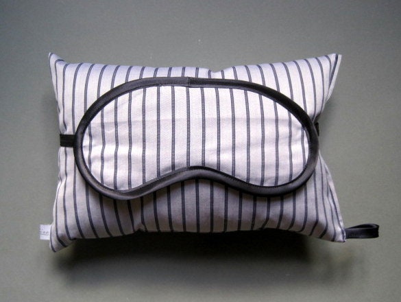Männer-Reiseset Mit Blauen Streifen, Geschenk Für Männer, Travel-Set, Entspannung, Flugreisen Männer-Reiseset Mit Blauen Streifen, Geschenk Für Männer, Travel-Set, Entspannung, Flugreisen von Etsy - Tocchine