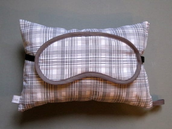 Schlafmaskenset Für Männer Schwarz-Weiß Kariert, Schlafmaske Männer, Reiseset, Geschenk Schlafbrille, Entspannung, Kissen von Etsy - Tocchine