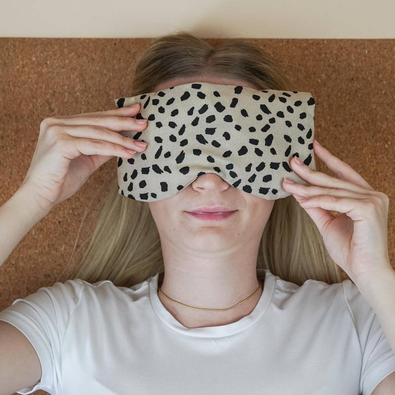 Yoga Augenkissen Mit Abnehmbaren Bezug - Lavendelduft Selbstgenähtes Meditationszubehör Aromatherapie Handgemacht Beige Coffee Dots von Etsy - TochtervonWalter