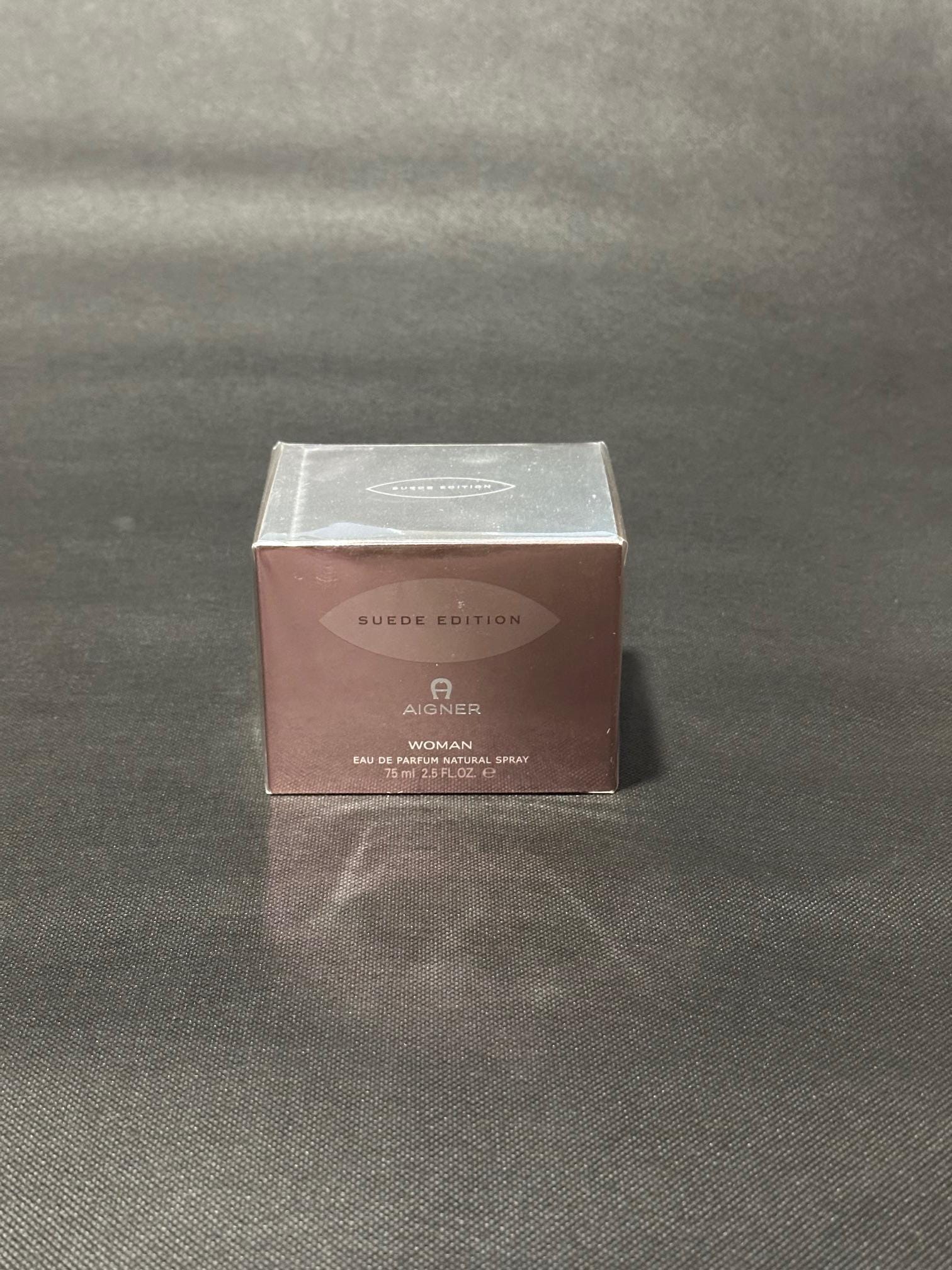 Aigner Suede Woman Eau De Parfum 2, 5 Fl. Oz/75Ml Aigner Suede Woman Eau De Parfum 2, 5 Fl. Oz/75Ml von Etsy - Tomasperfume