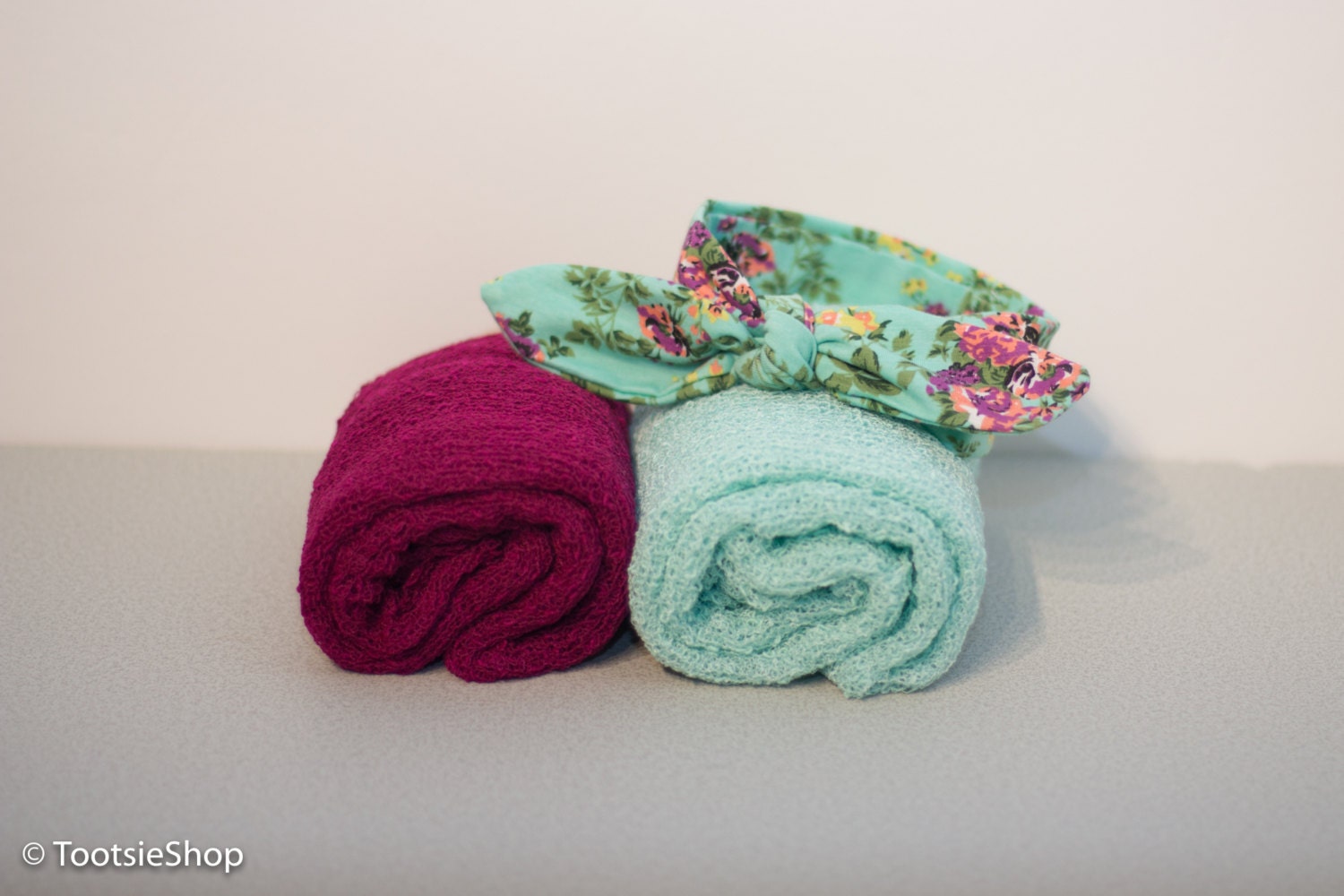 Mint Fuchsie Stretch Knit Wickelt Und Floral Bogen Knoten Stirnband Set, Neugeborenen Wrap Set Baby Stretch-Strick-Wrap Mint Fuchsie Stretch Knit Wickelt Und Floral Bogen Knoten Stirnband Set, Neugeborenen Wrap Set Baby Stretch-Strick-Wrap von Etsy - TootsieShop