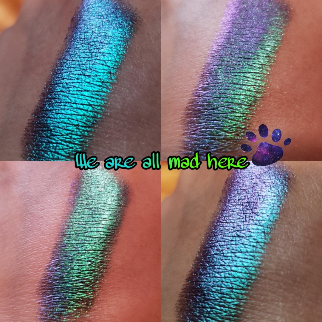 Wir Sind Alle Verrückt Hier. Multichrom Gepresste 26mm Pfanne von Etsy - Touchofglambeauty
