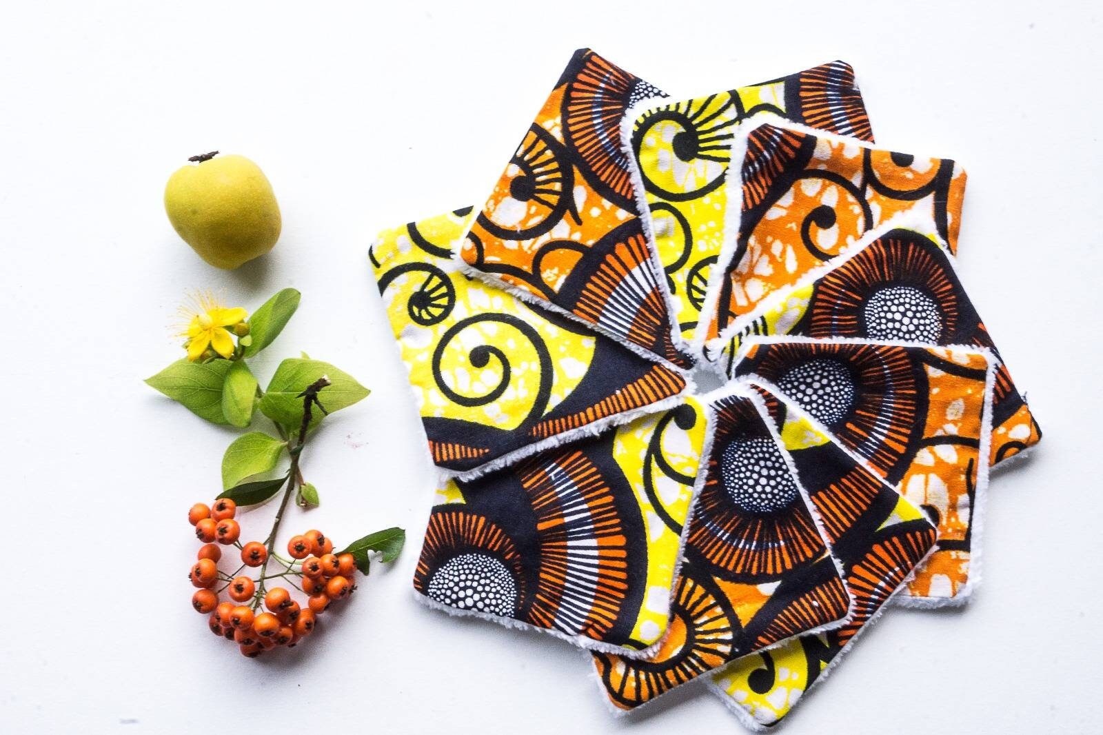 Waschbare Abschminktücher Aus Wachs Und Bambusfrottee in Den Farben Gelb, Orange Blau Mit Beutel Waschbare Abschminktücher Aus Wachs Und Bambusfrottee in Den Farben Gelb, Orange Blau Mit Beutel von Etsy - Touchofwax