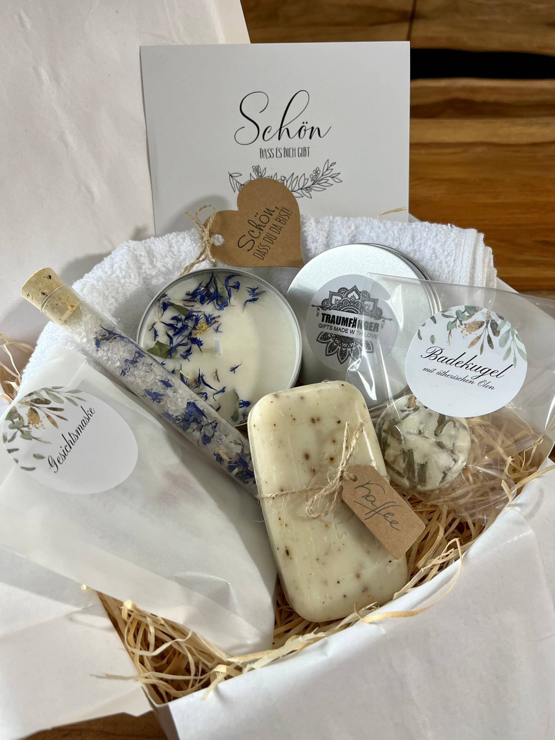 Wellness Geschenkbox Kornblume Für Frauen | Geschenk Set Freundin Spa Relax Wohlfühlbox Geburtstag Ritual Badesalz Wellness Geschenkbox Kornblume Für Frauen | Geschenk Set Freundin Spa Relax Wohlfühlbox Geburtstag Ritual Badesalz von Etsy - TraumfaengerLaden
