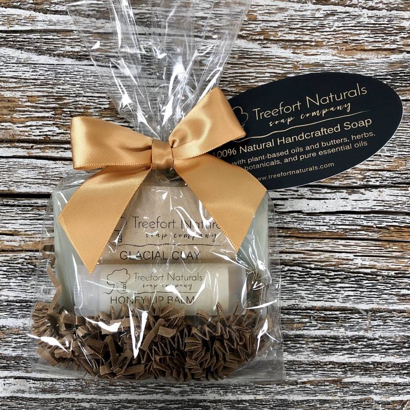 Seifen-Geschenk-Set - Seife & Lippenbalsam, Hostessengeschenk, Weihnachtsgeschenk, Lehrergeschenk von Etsy - TreefortNaturals
