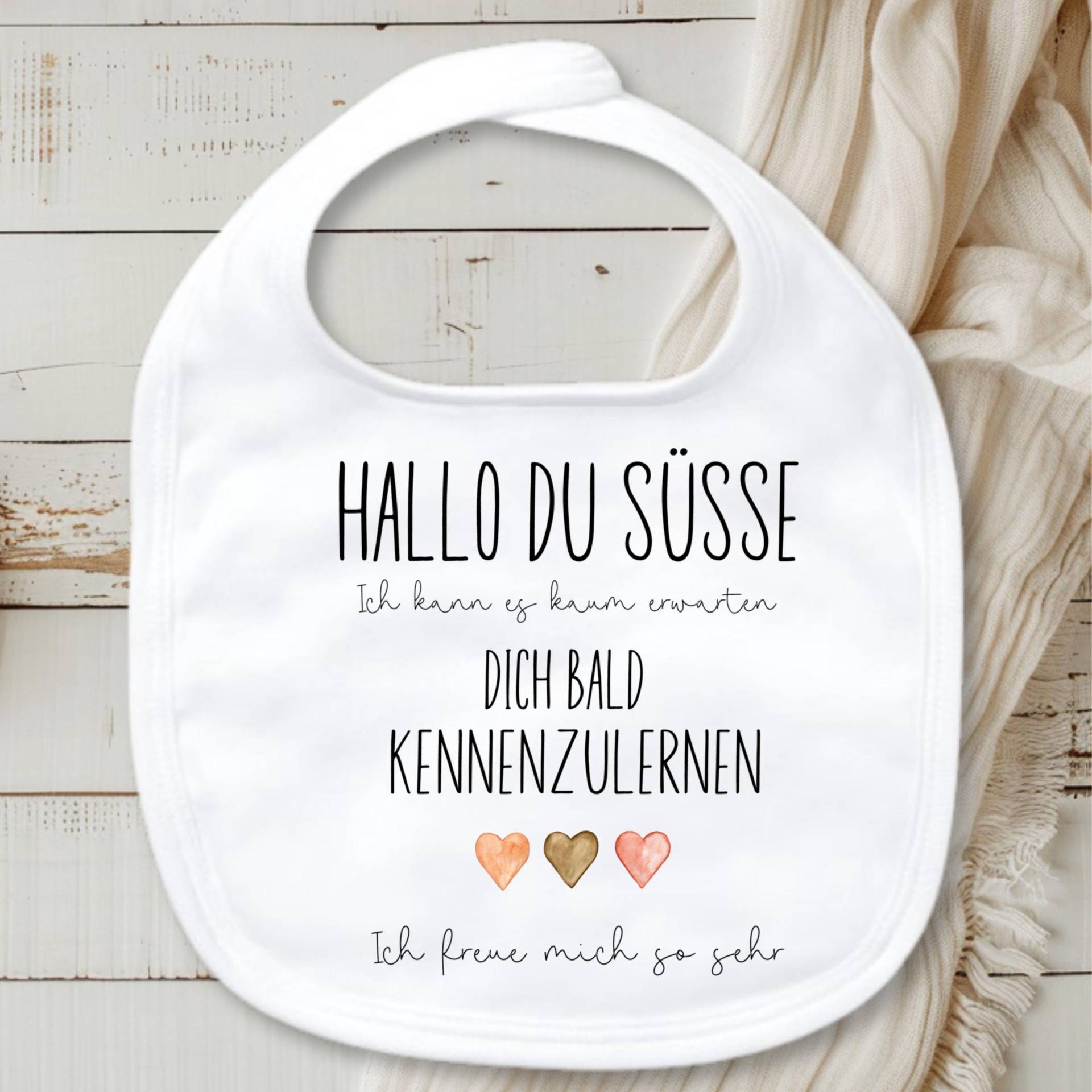 Babylätzchen Schwangerschaft Verkünden -Hallo Du Süsse - Spruch Im Geschenkbeutel- Geschenk Zur Baby-Ankündigung, Baby-Überraschung, Geburt Babylätzchen Schwangerschaft Verkünden -Hallo Du Süsse - Spruch Im Geschenkbeutel- Geschenk Zur Baby-Ankündigung, Baby-Überraschung, Geburt von Etsy - TrendMama