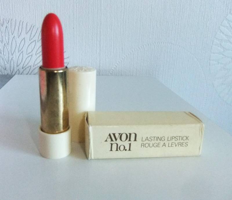 1970Er Jahre Original Avon Lippenstift Nr.11 Inkl. Überkarton, Der Ist Unbenutzt von Etsy - TroedelMarie