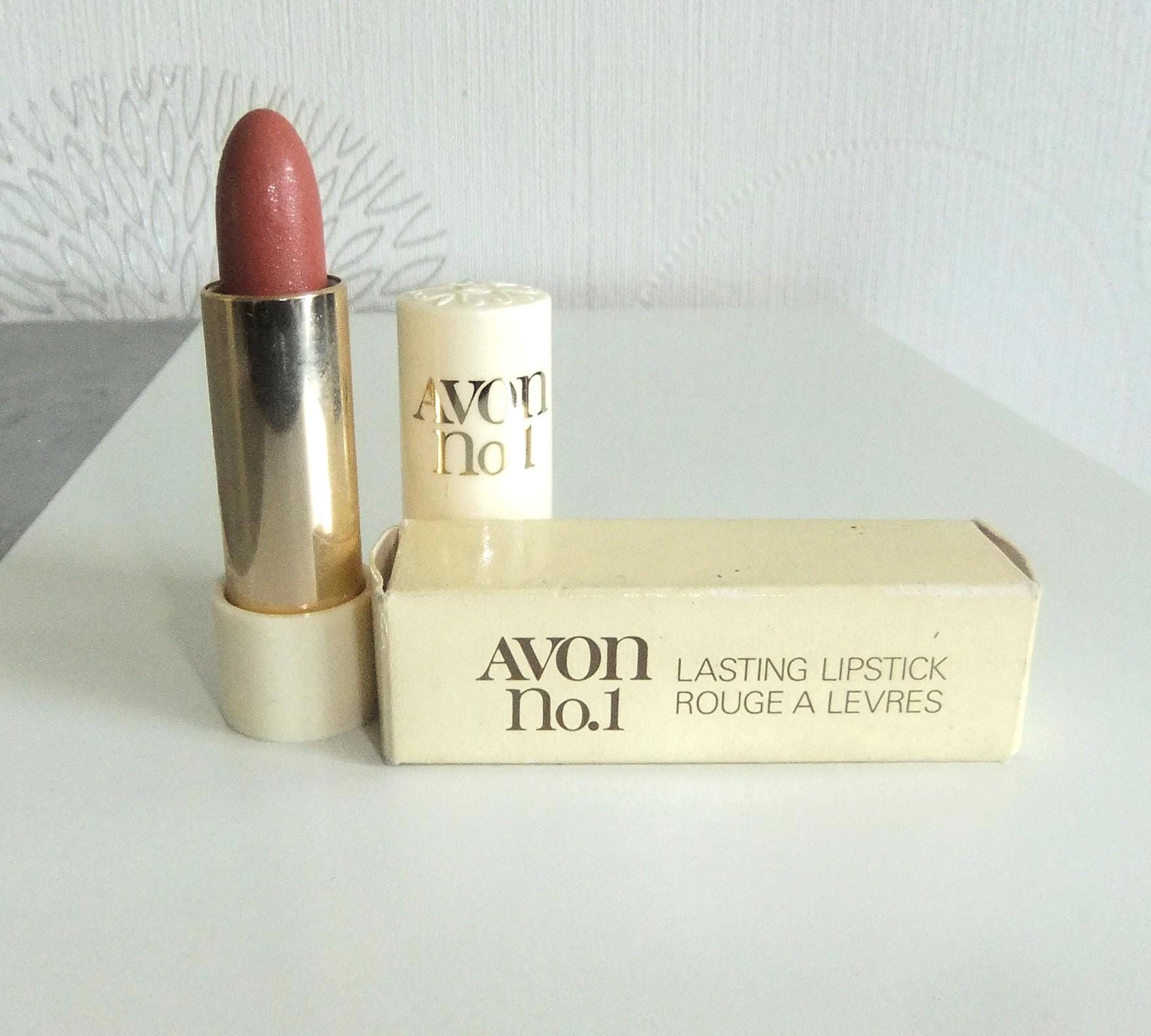 Unbenutzter Original Vintage Avon Lippenstift Inkl. Überkarton Unbenutzter Original Vintage Avon Lippenstift Inkl. Überkarton von Etsy - TroedelMarie