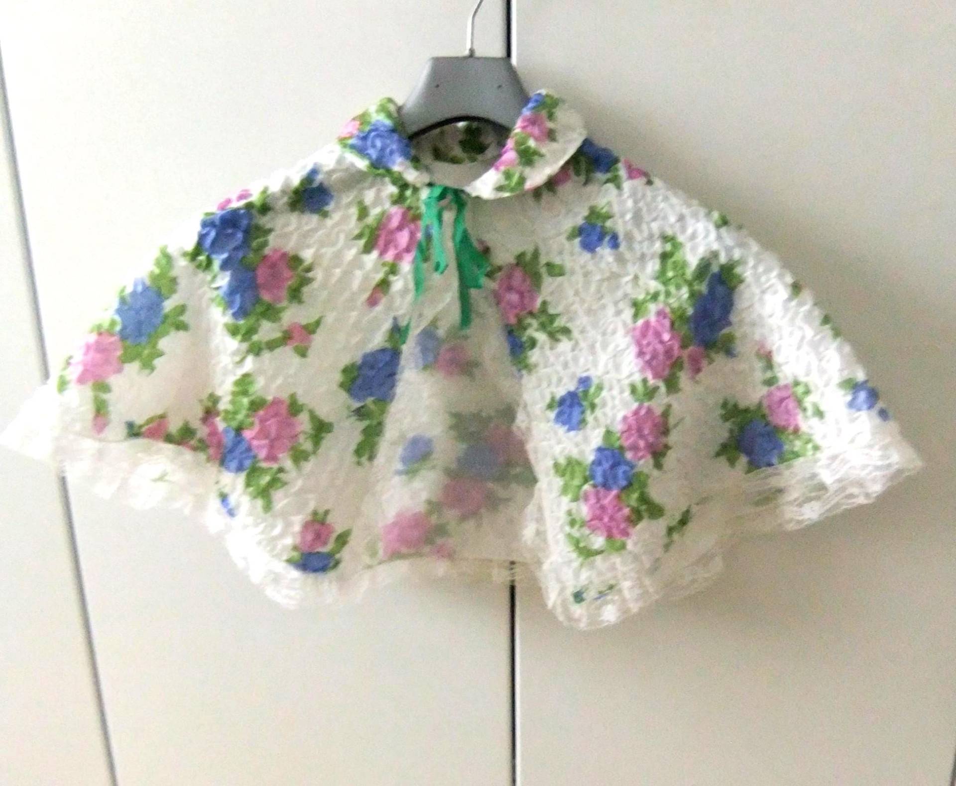 Vintage Frisierumhang, 70Er Jahre Vintage Frisierumhang, 70Er Jahre von Etsy - TroedelMarie