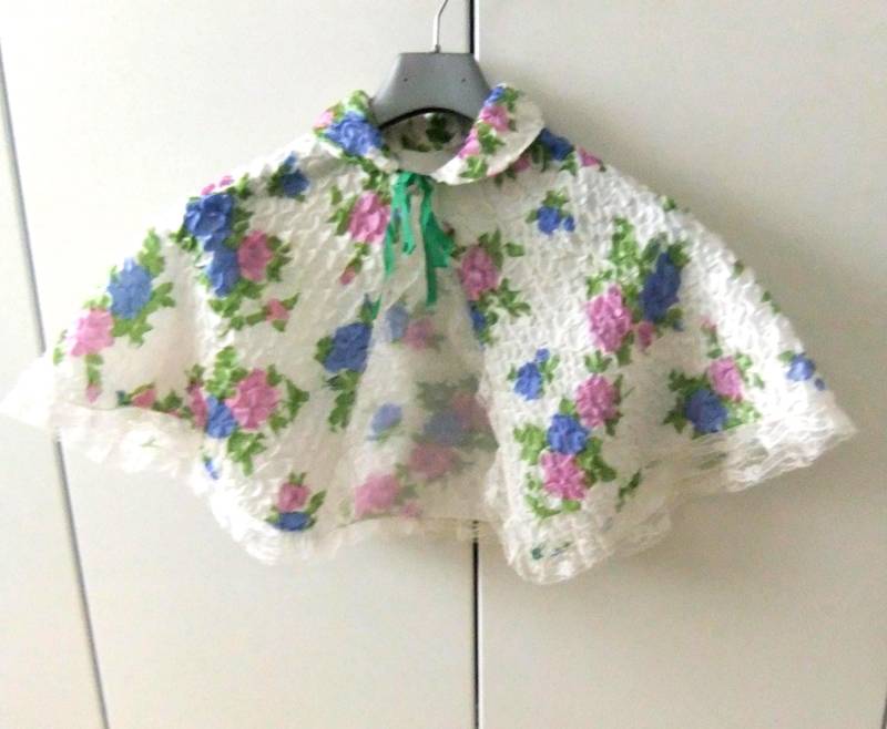 Vintage Frisierumhang, 70Er Jahre Vintage Frisierumhang, 70Er Jahre von Etsy - TroedelMarie