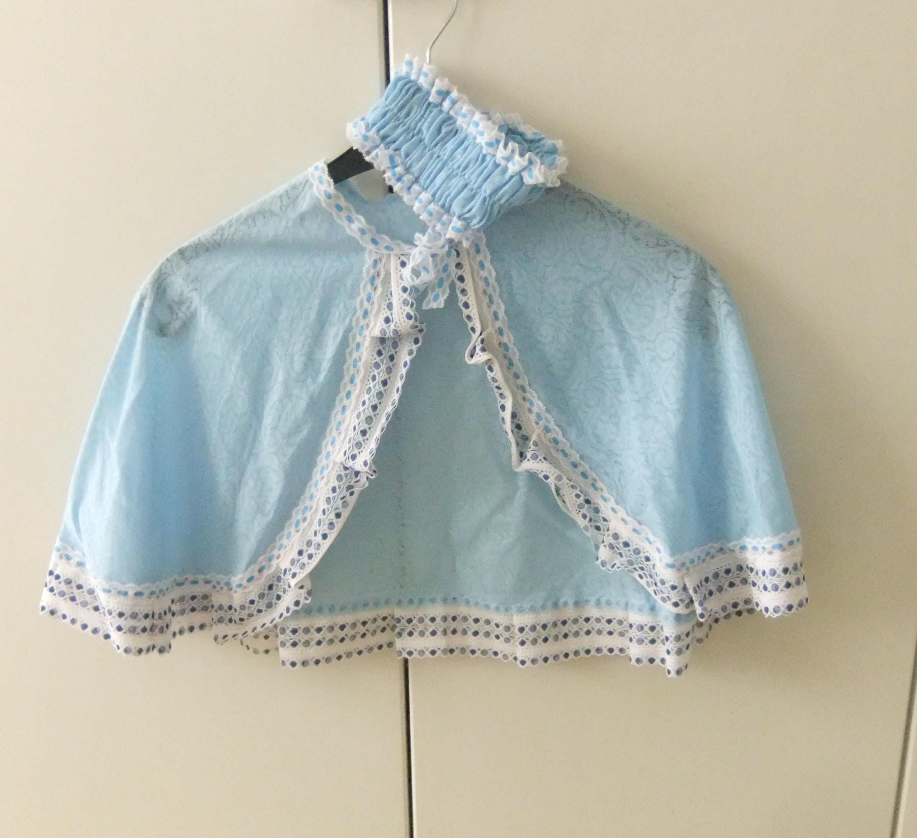 Vintage Frisierumhang Mit Dazugehörendem Haarband/ Schminkband Vintage Frisierumhang Mit Dazugehörendem Haarband/ Schminkband von Etsy - TroedelMarie