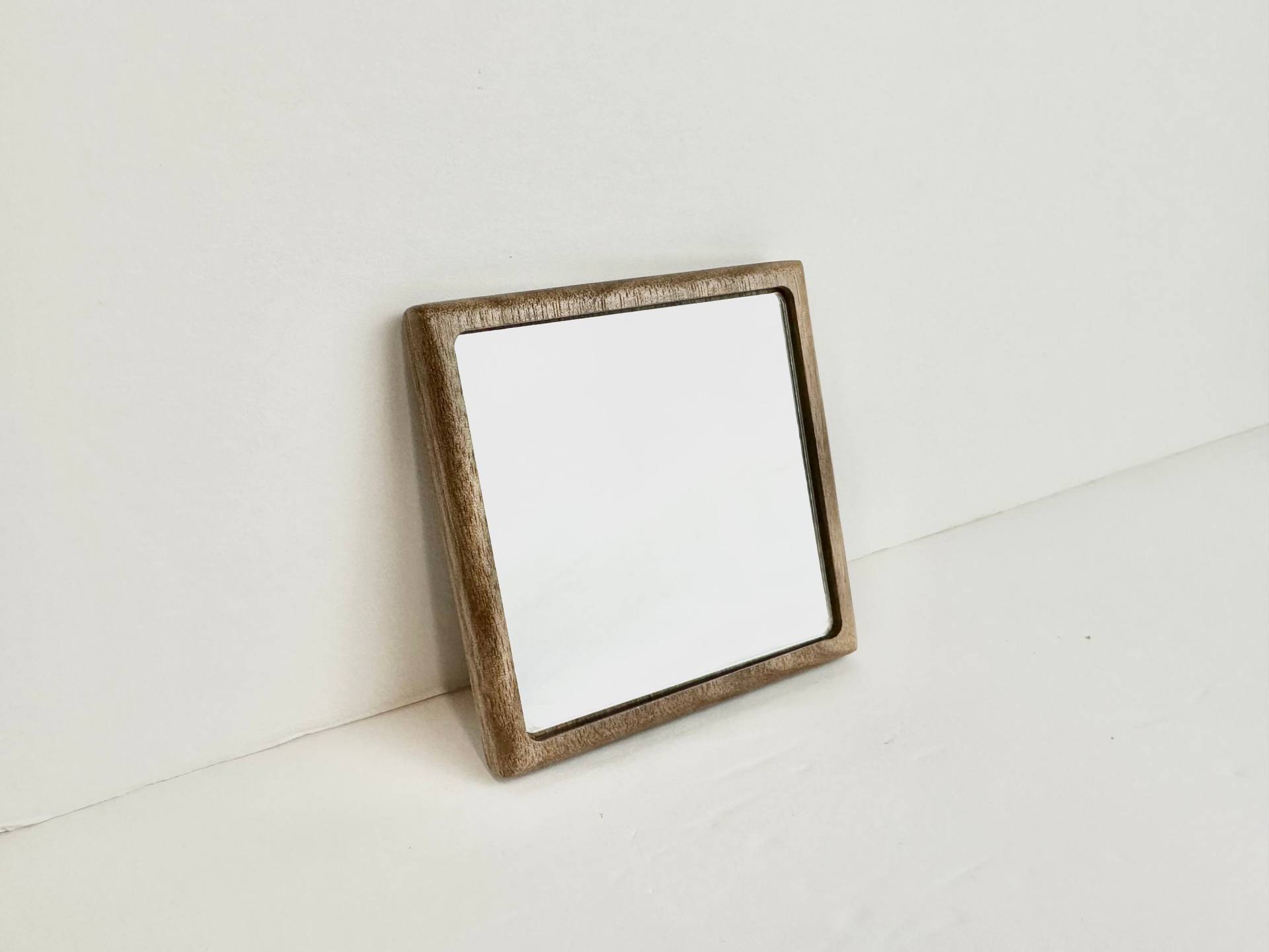 Taschenspiegel Aus Holz, Quadratisch Kompakter Reise-Make-Up-Spiegel von Etsy - TroutWorkshop