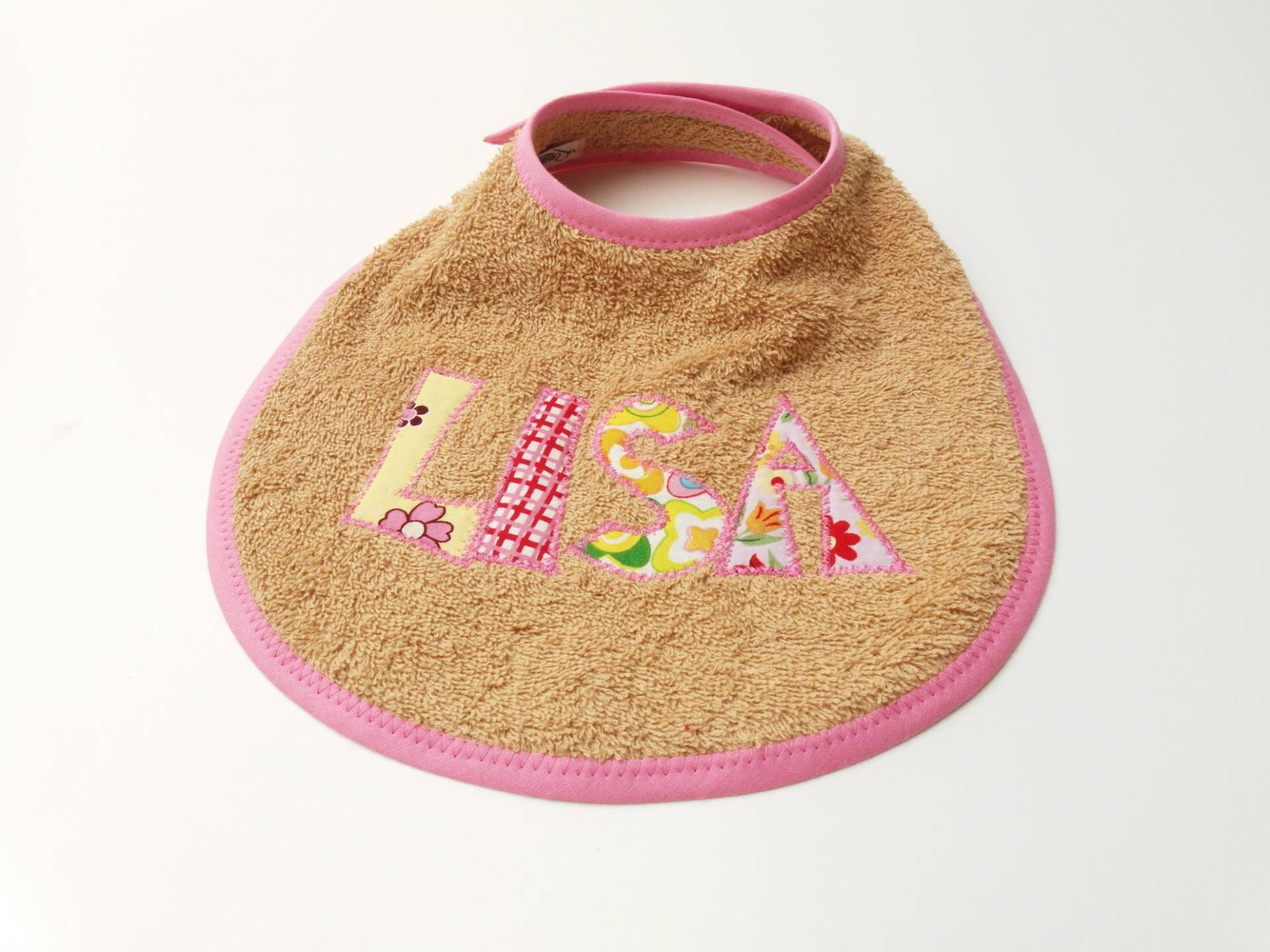 Ab 22, 00 Euro Baby Frottee Lätzchen Mit Namen, Personalisiert Buchstaben - Sandbeige Ab 22, 00 Euro Baby Frottee Lätzchen Mit Namen, Personalisiert Buchstaben - Sandbeige von Etsy - Trullafabrik