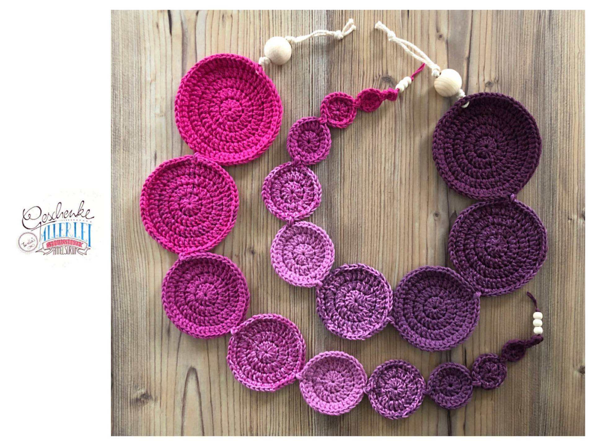 Gehäkelte Muttermund-Schablonen Für Hebammen - Lehrkette Lila-, Rosa-, Pink-Töne Lehrmittel Lehrmodell Die Geburtsvorbereitung Gehäkelte Muttermund-Schablonen Für Hebammen - Lehrkette Lila-, Rosa-, Pink-Töne Lehrmittel Lehrmodell Die Geburtsvorbereitung von Etsy - TunellasGeschenke