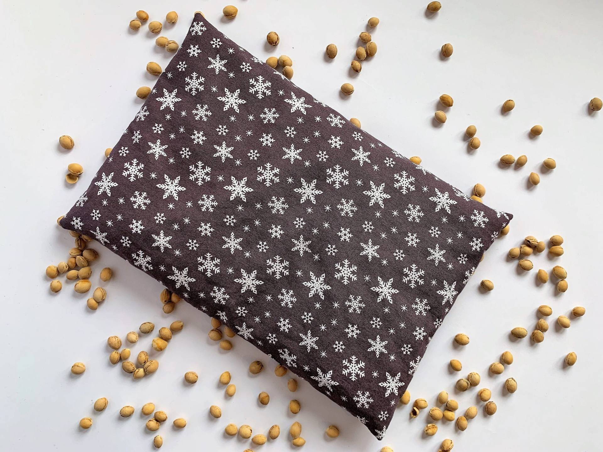 Kirschkernkissen Wärmekissen Handmade 28x19cm 660G Geschenkidee Unikat Schneeflocken Winter Weihnachten Weihnachtsgeschenk Schnee Winterlich Kirschkernkissen Wärmekissen Handmade 28x19cm 660G Geschenkidee Unikat Schneeflocken Winter Weihnachten Weihnachtsgeschenk Schnee Winterlich von Etsy - Twinecult