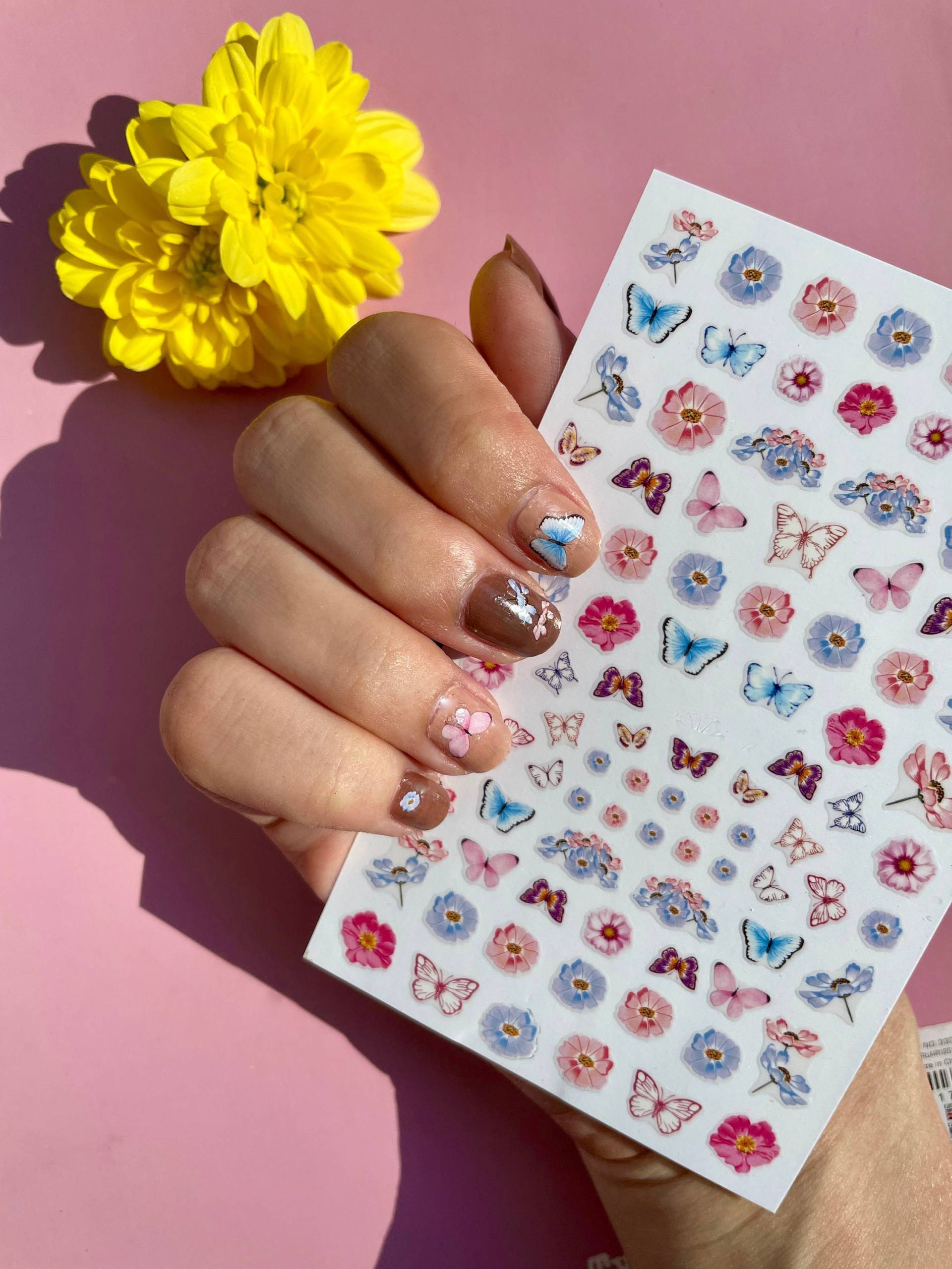 Nagel Aufkleber/Nail Art Rosa Und Blaue Schmetterlinge Blumen Nagelsticker Diy Maniküre Kunstnägel Nagel Aufkleber/Nail Art Rosa Und Blaue Schmetterlinge Blumen Nagelsticker Diy Maniküre Kunstnägel von Etsy - TwistedRealityCrafts